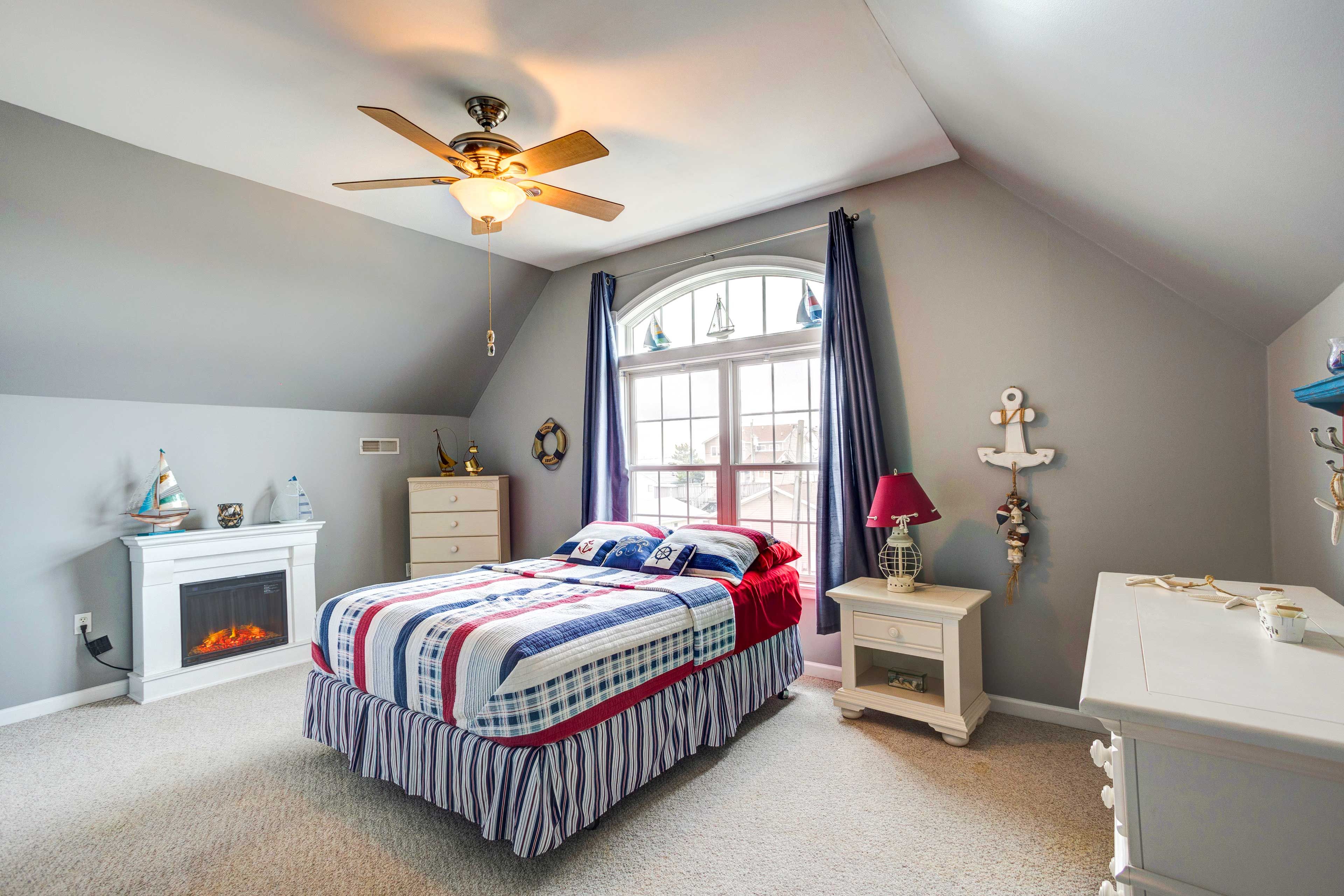Bedroom 3 | Full Bed | Twin Daybed w/ Twin Trundle | Electric Fireplace