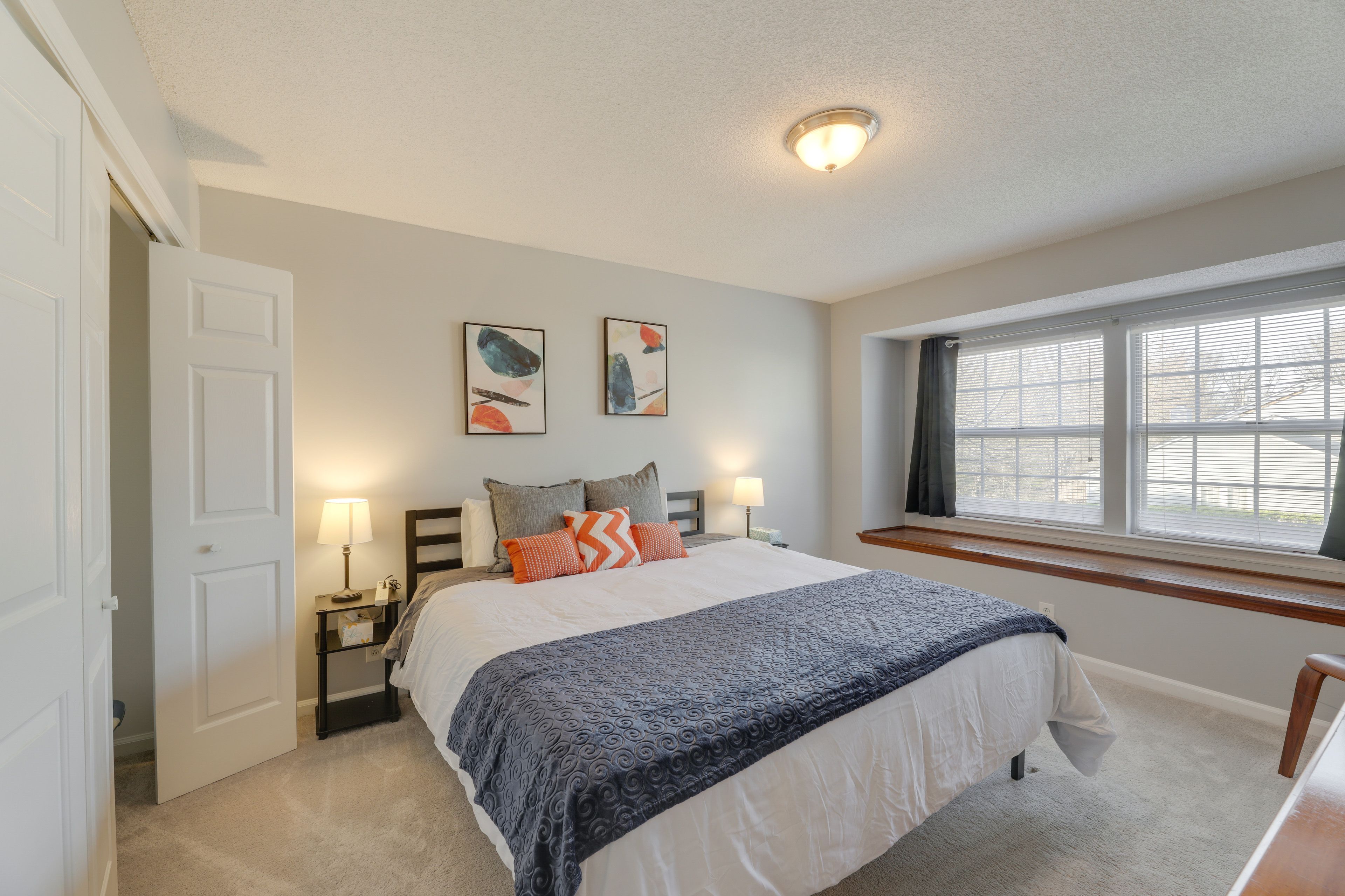 Bedroom 1 | King Bed | Smart TV | 2nd Floor