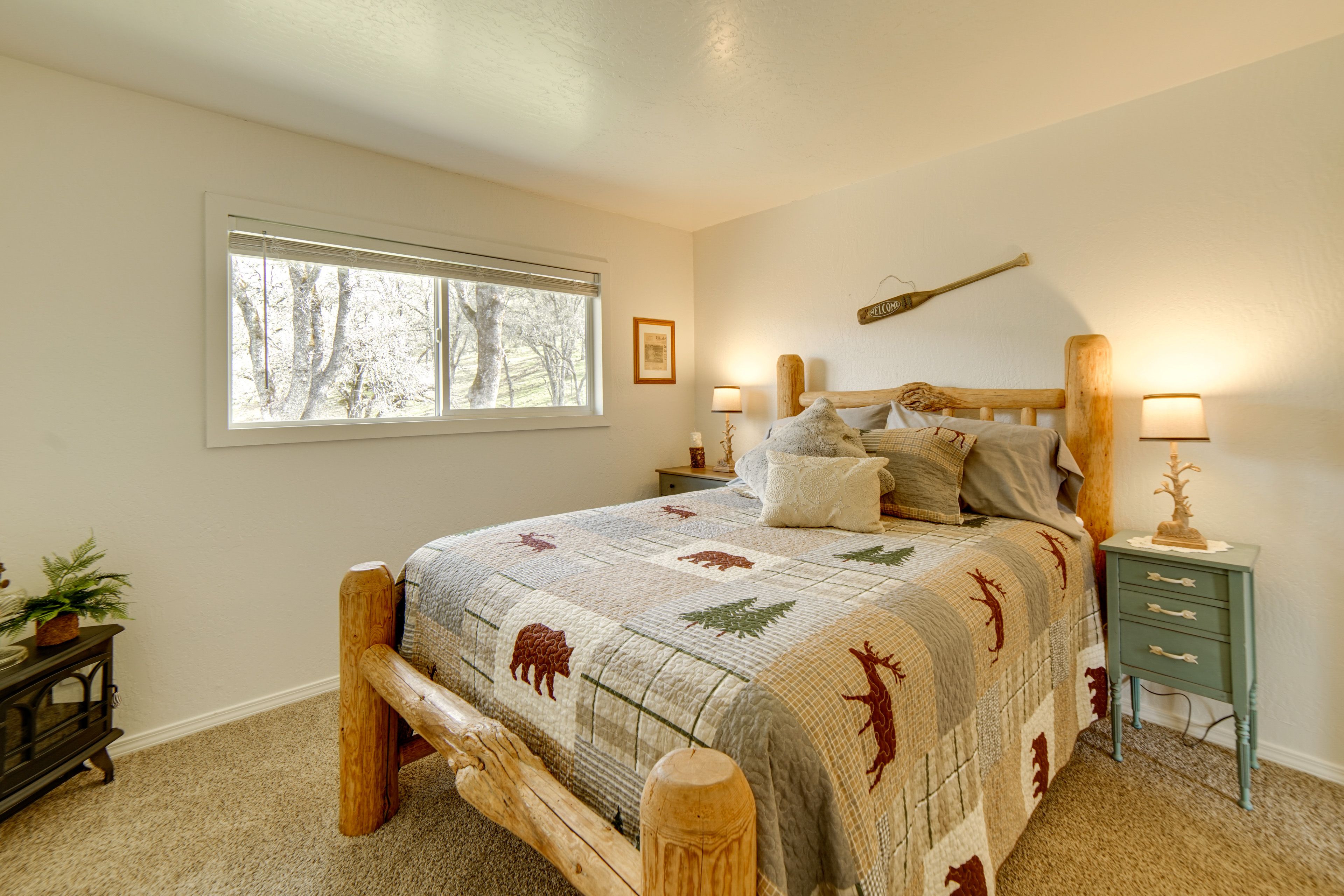 Bedroom 2 | Queen Bed