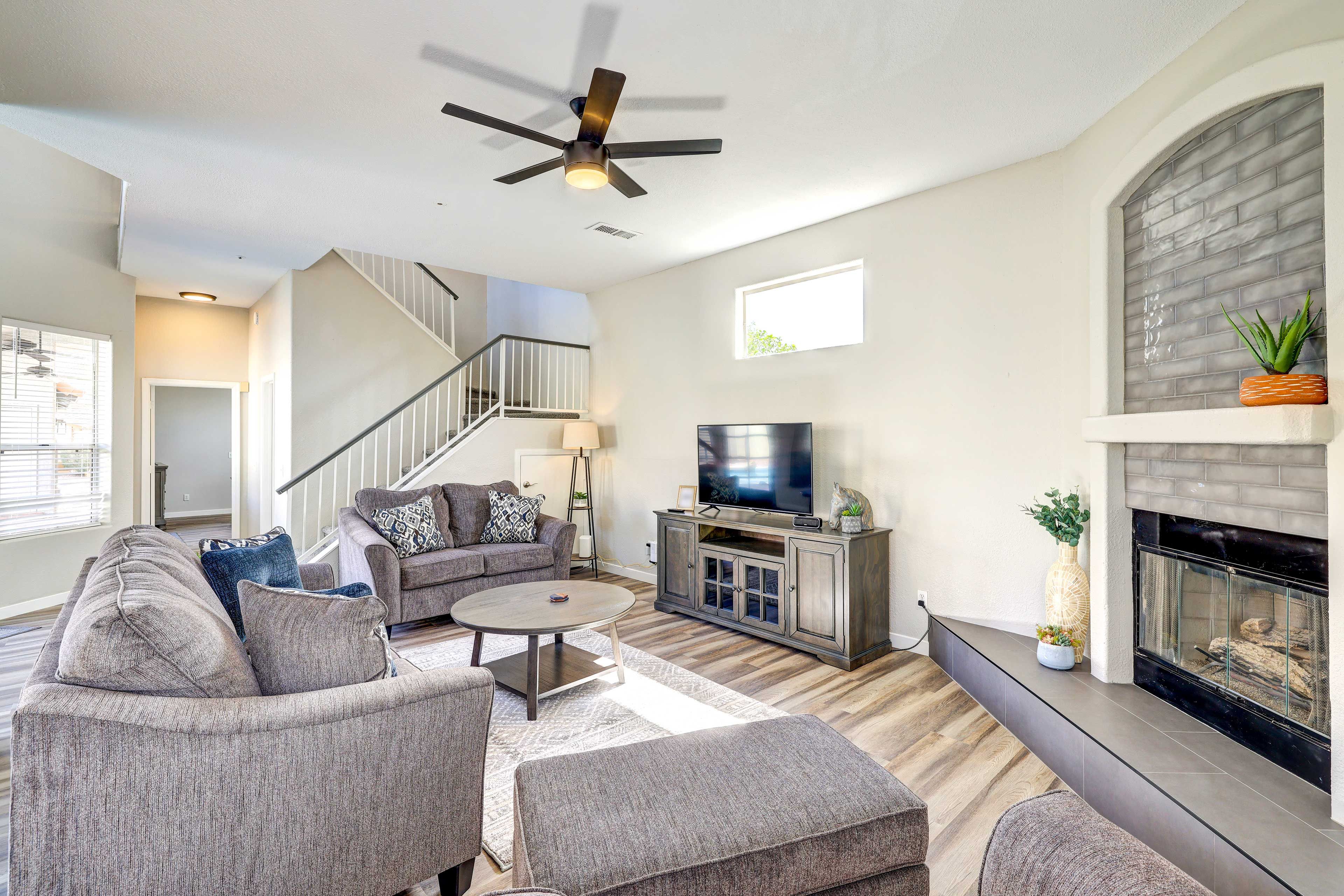 Living Room | Fireplace | Central A/C
