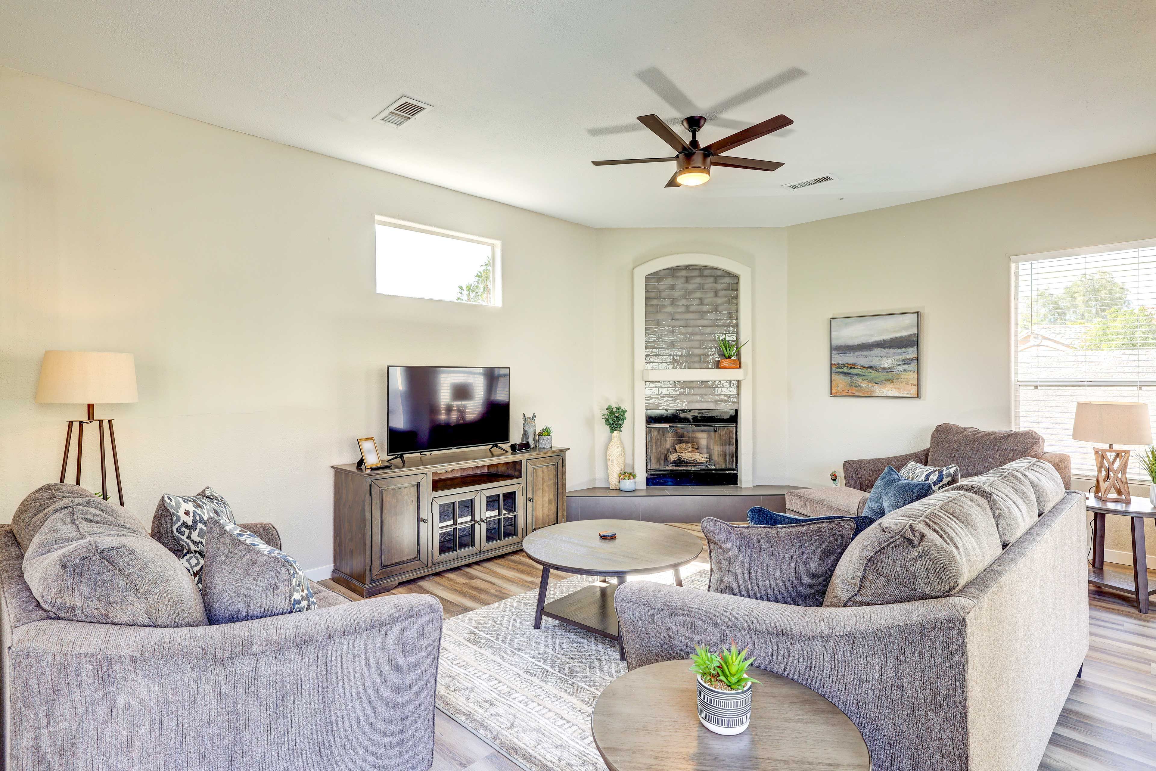 Living Room | Smart TV | Free WiFi
