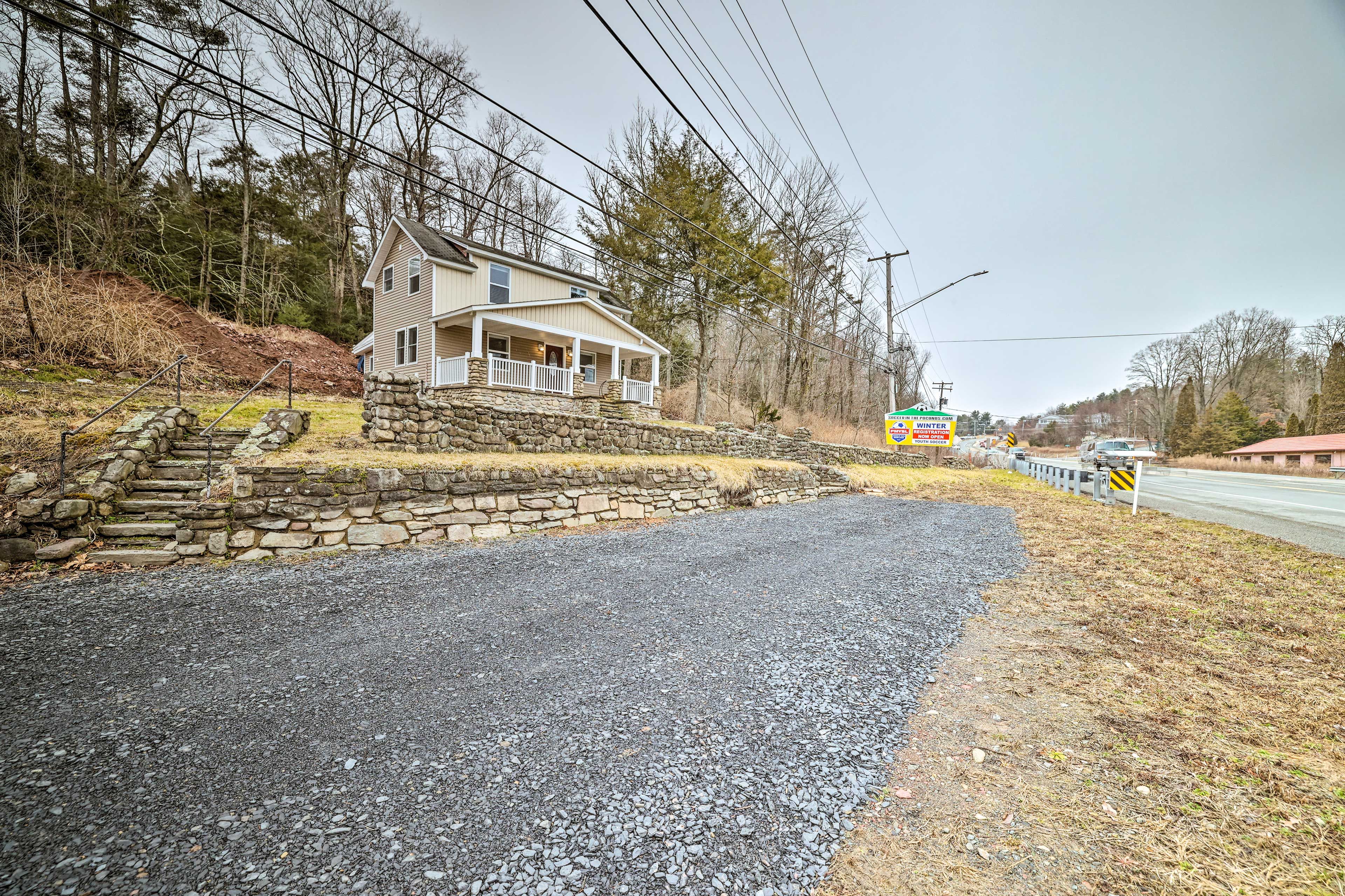 Parking | Driveway (6 Vehicles) | Trailer & RV Parking Allowed On-Site