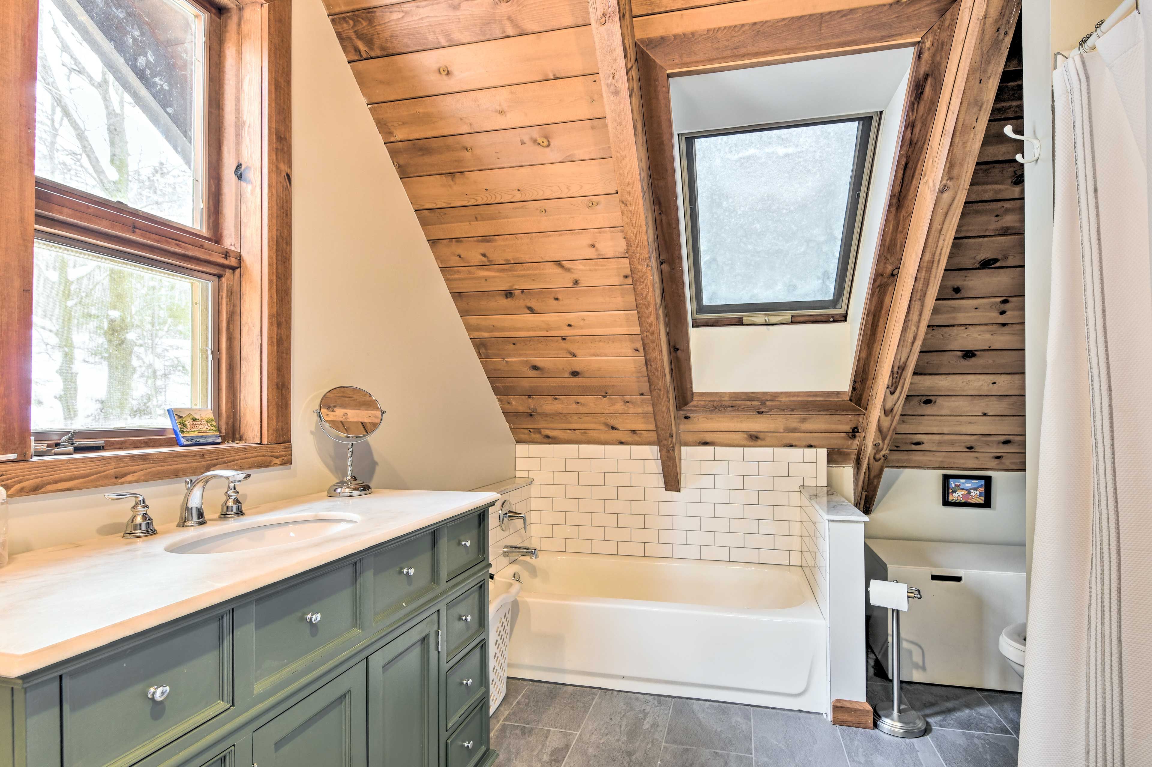 Full Bathroom
