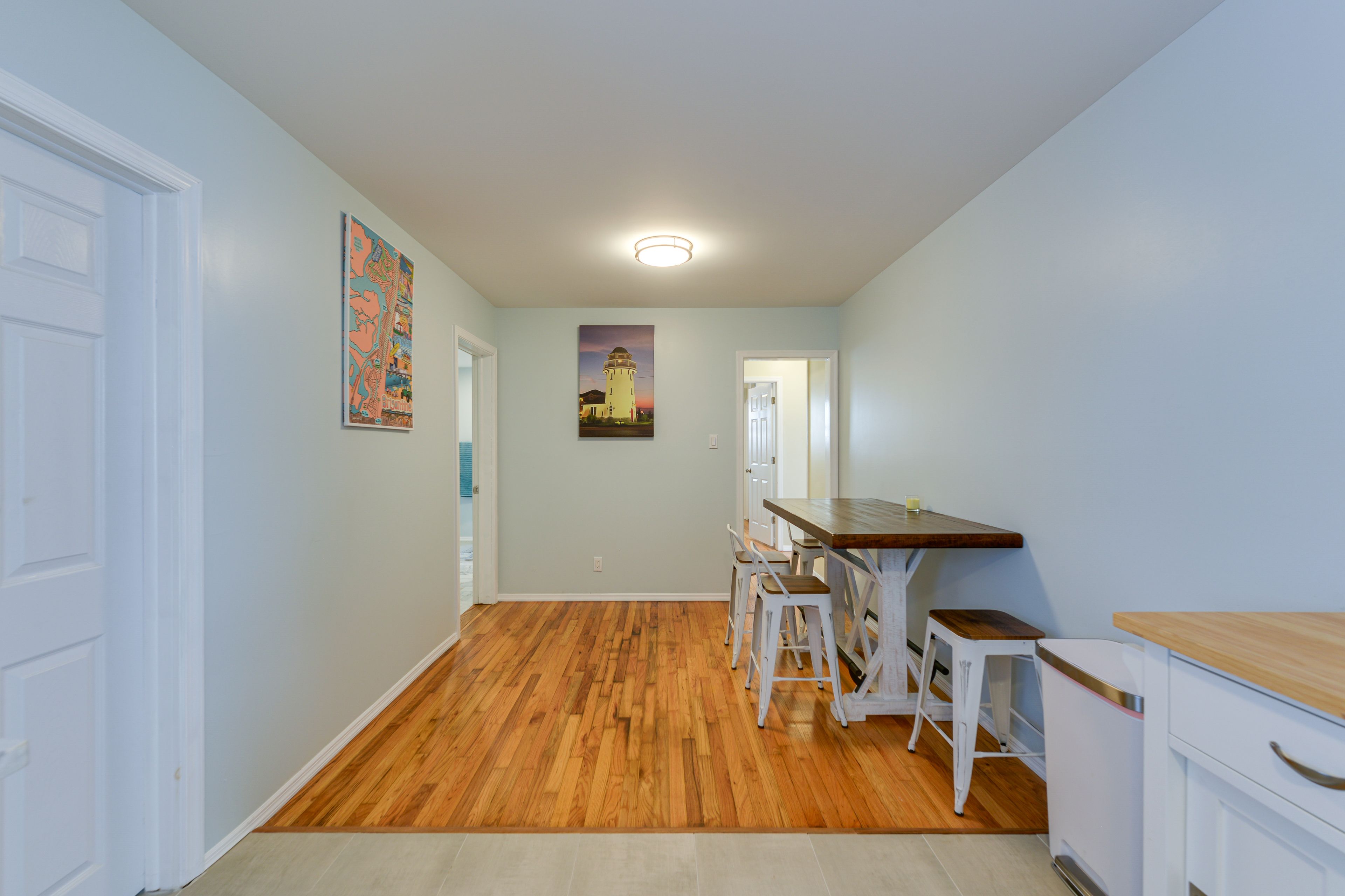 Dining Area | Dishware Provided