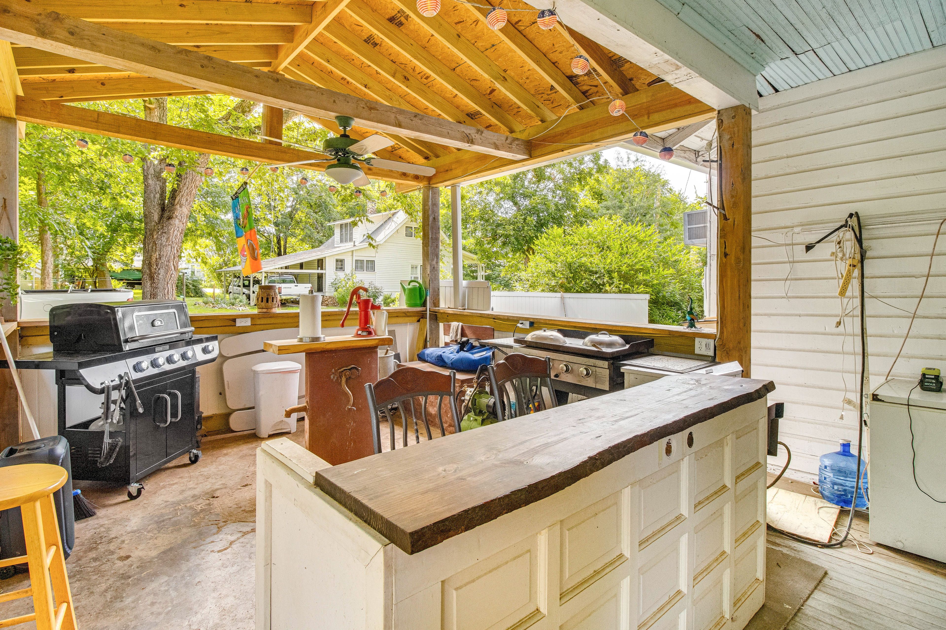 Backyard | Patio | Outdoor Seating | Gas Grill | Space Heaters