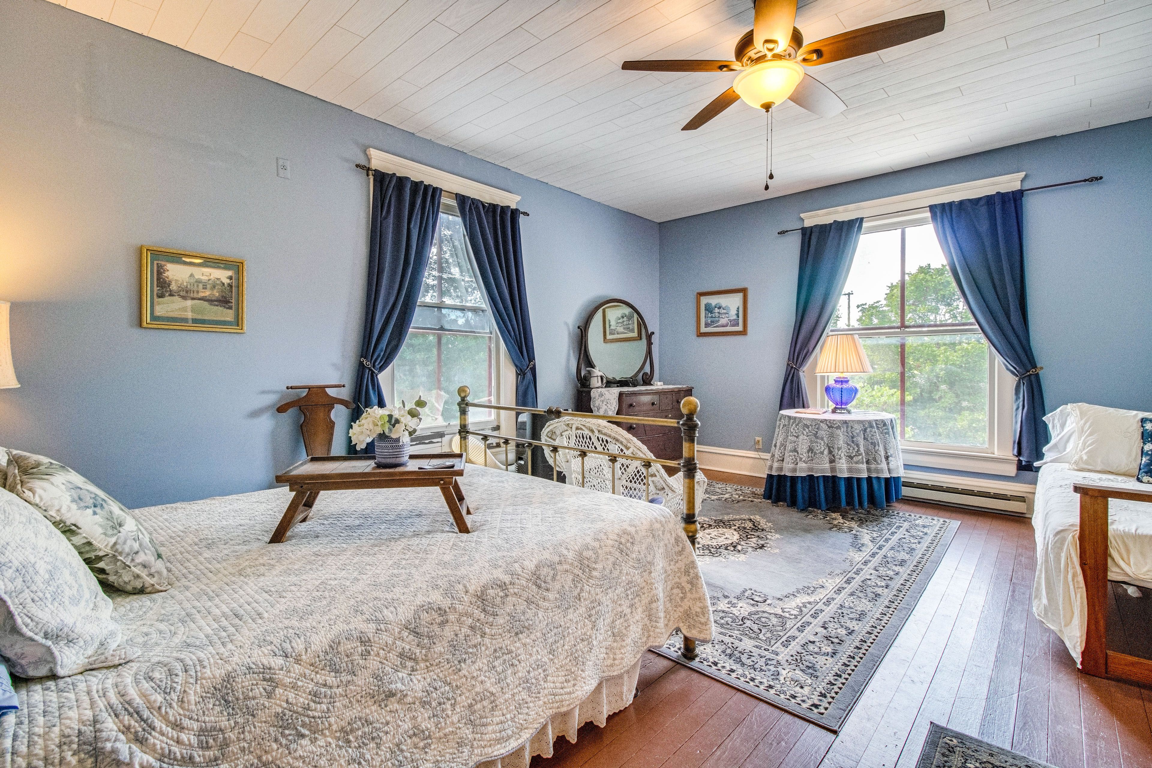 Bedroom 6 | Queen Bed | Twin Daybed | 2nd Floor