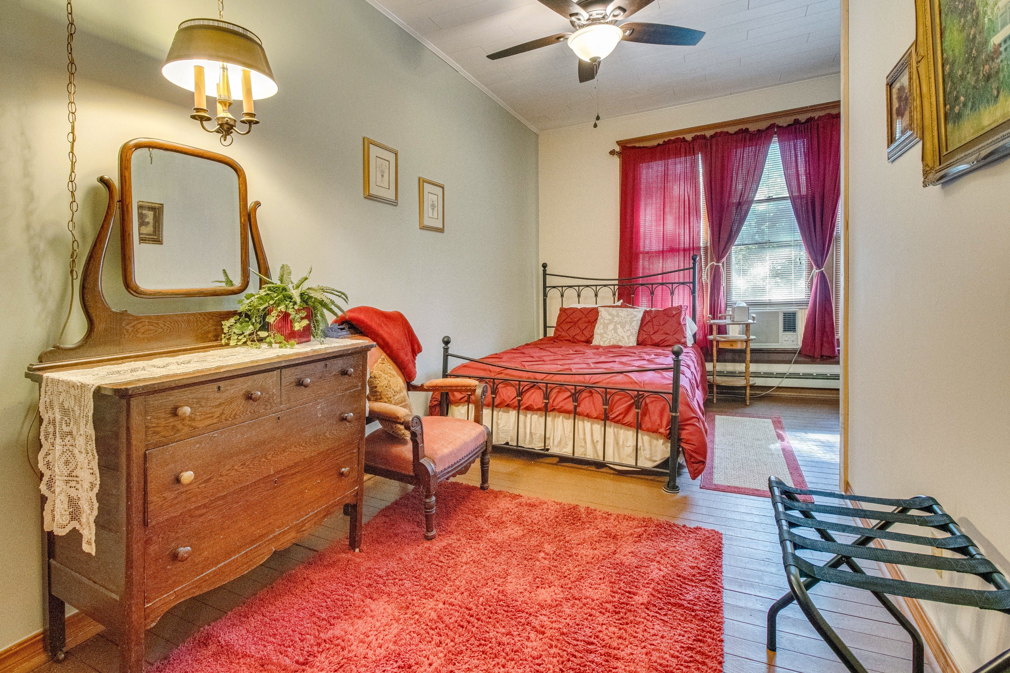 Bedroom 4 | Full Bed | 2nd Floor