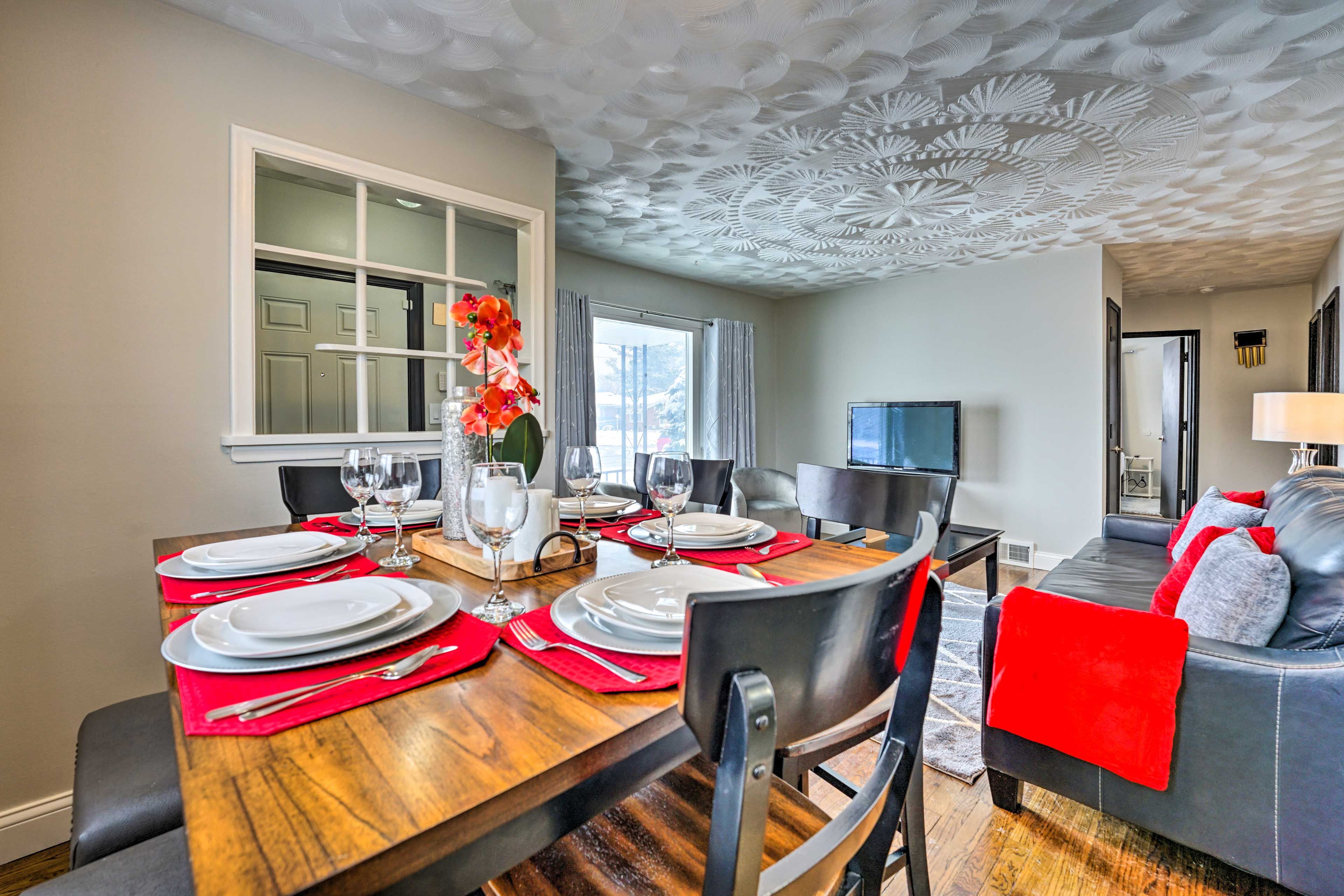 Dining Areas | Dishware/Flatware | Trash Bags/Paper Towels