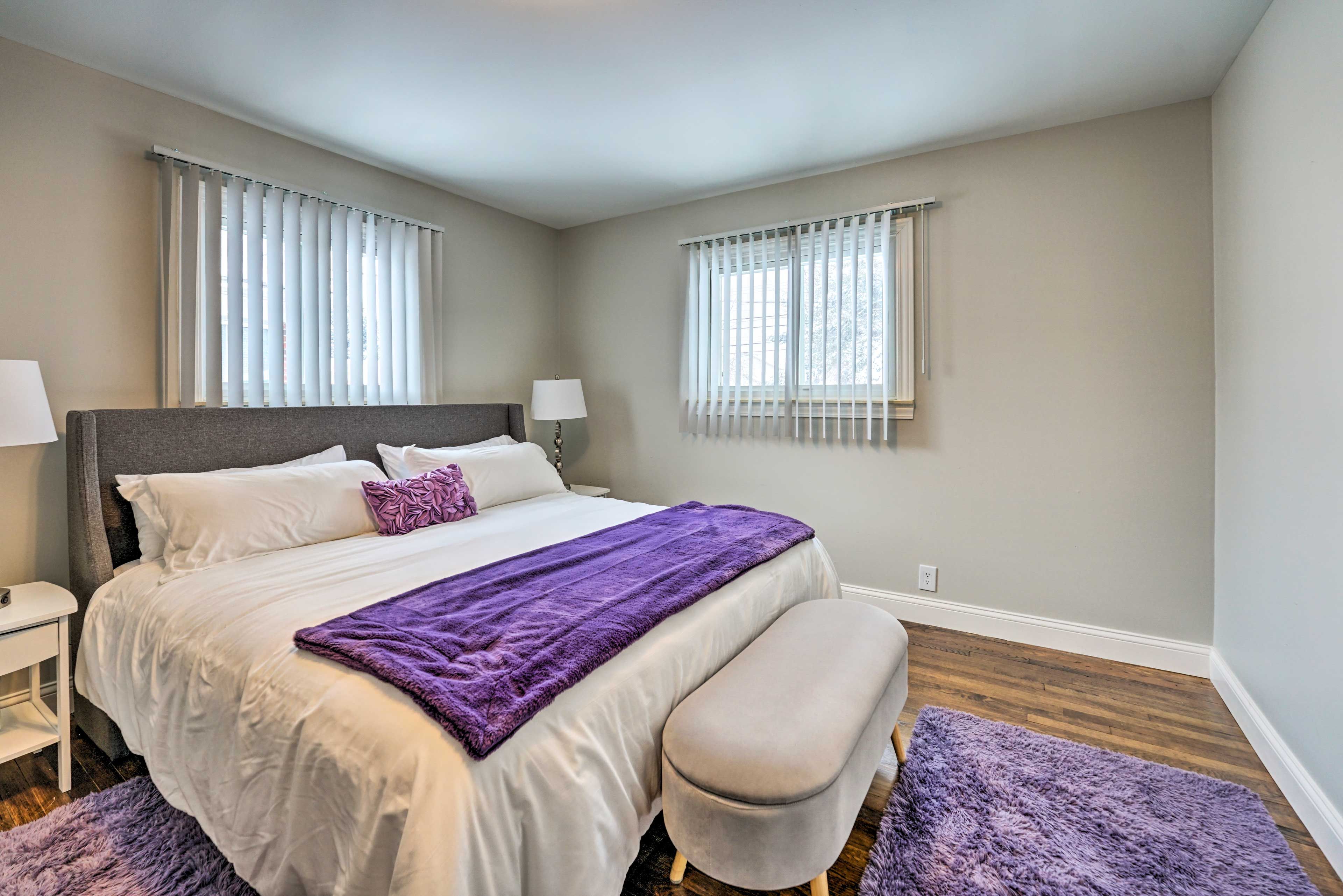 Bedroom 1 | King Bed | Linens Provided