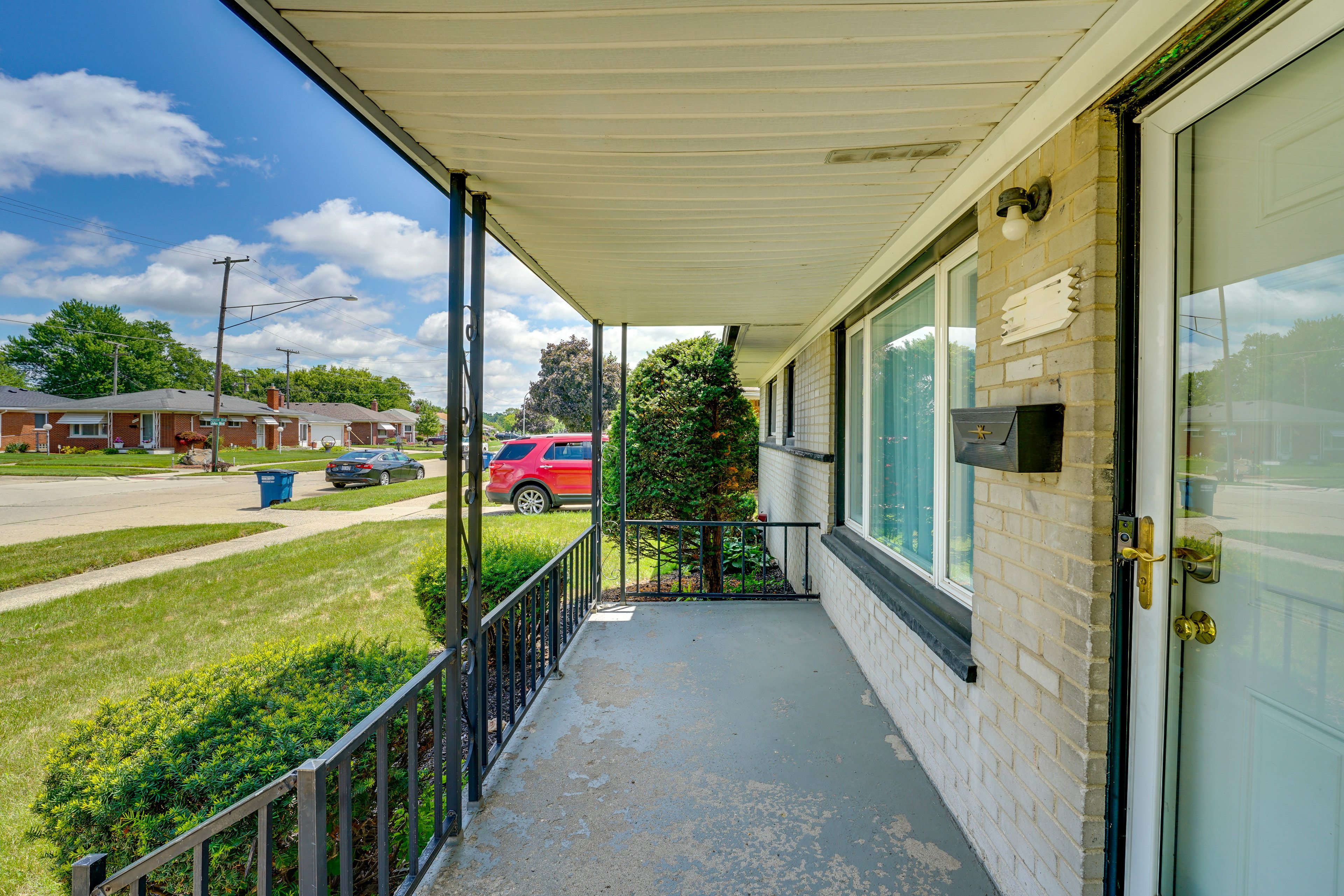 Covered Porch | Keyless Entry