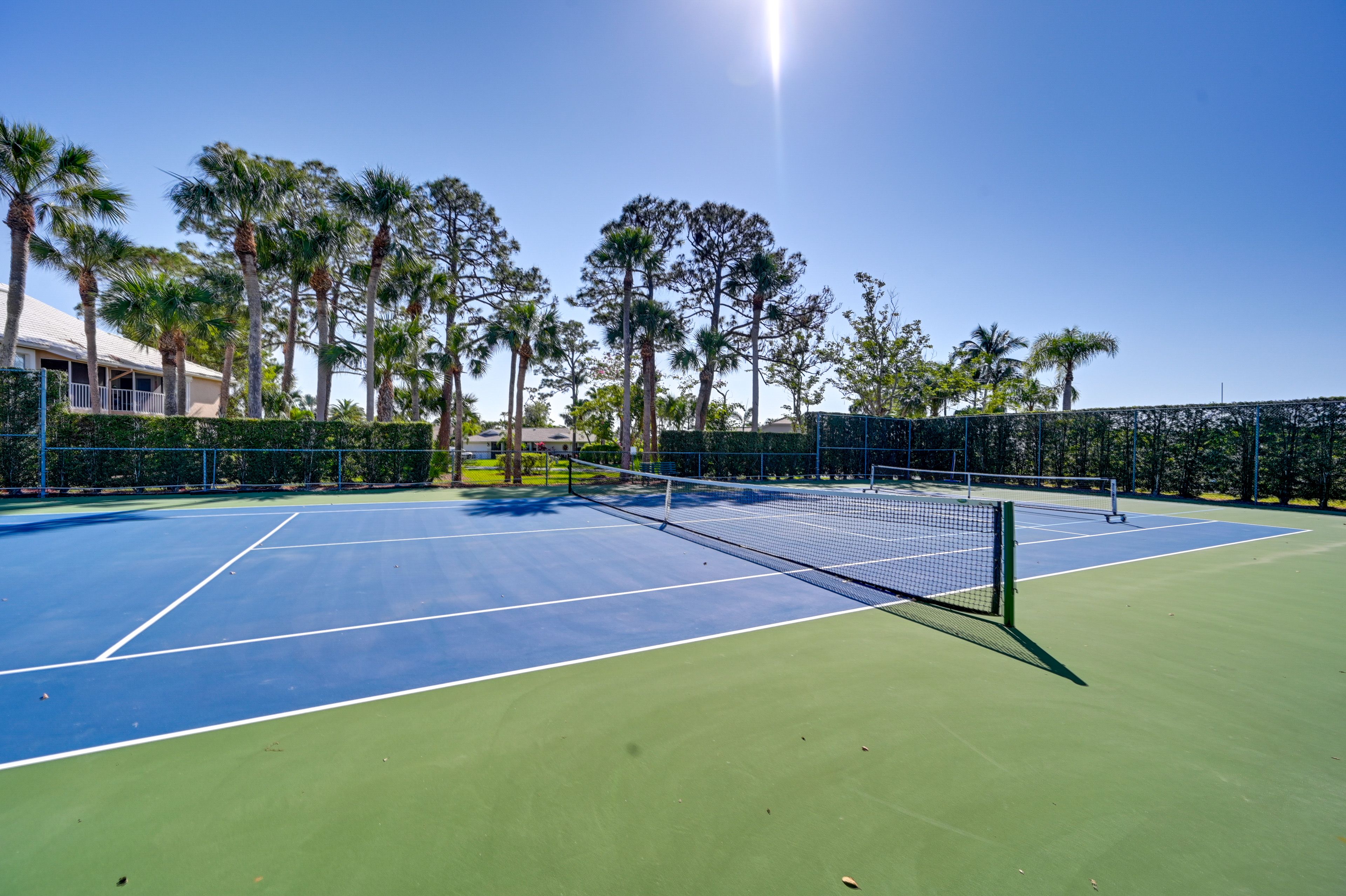 Community Amenities | Tennis & Pickleball Courts