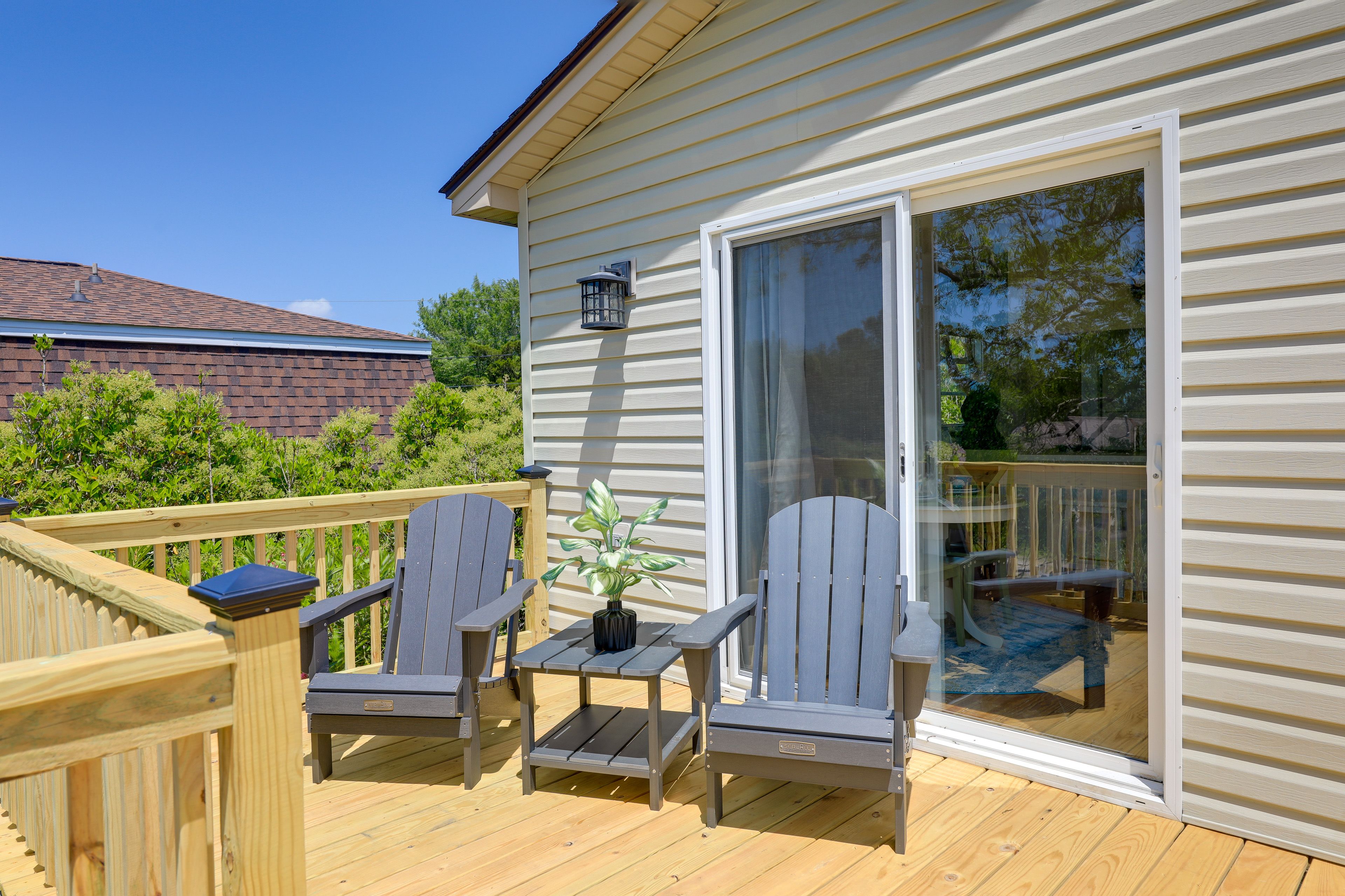 Private Deck | Beach Towels