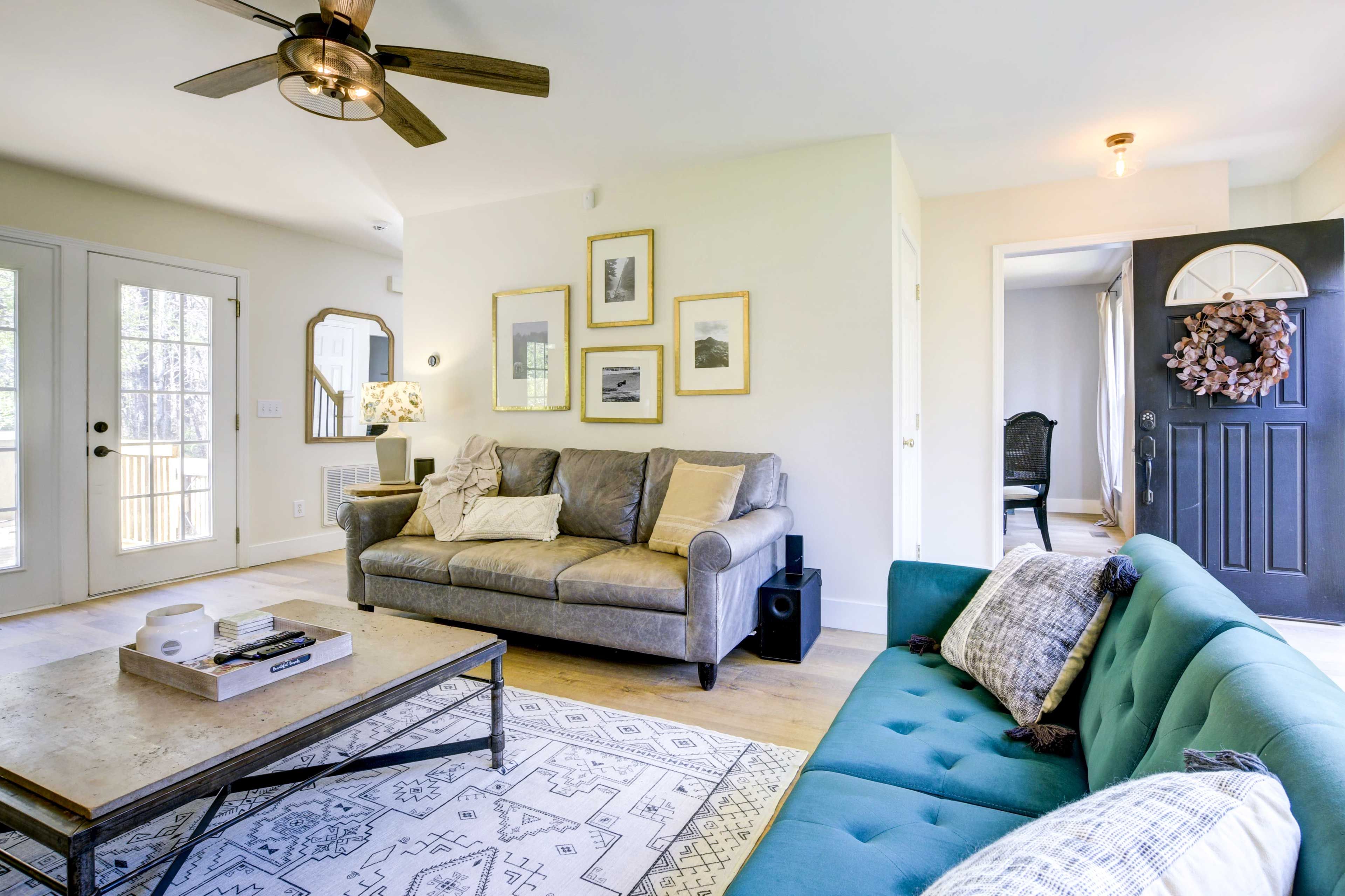 Living Room | Sleeper Sofa