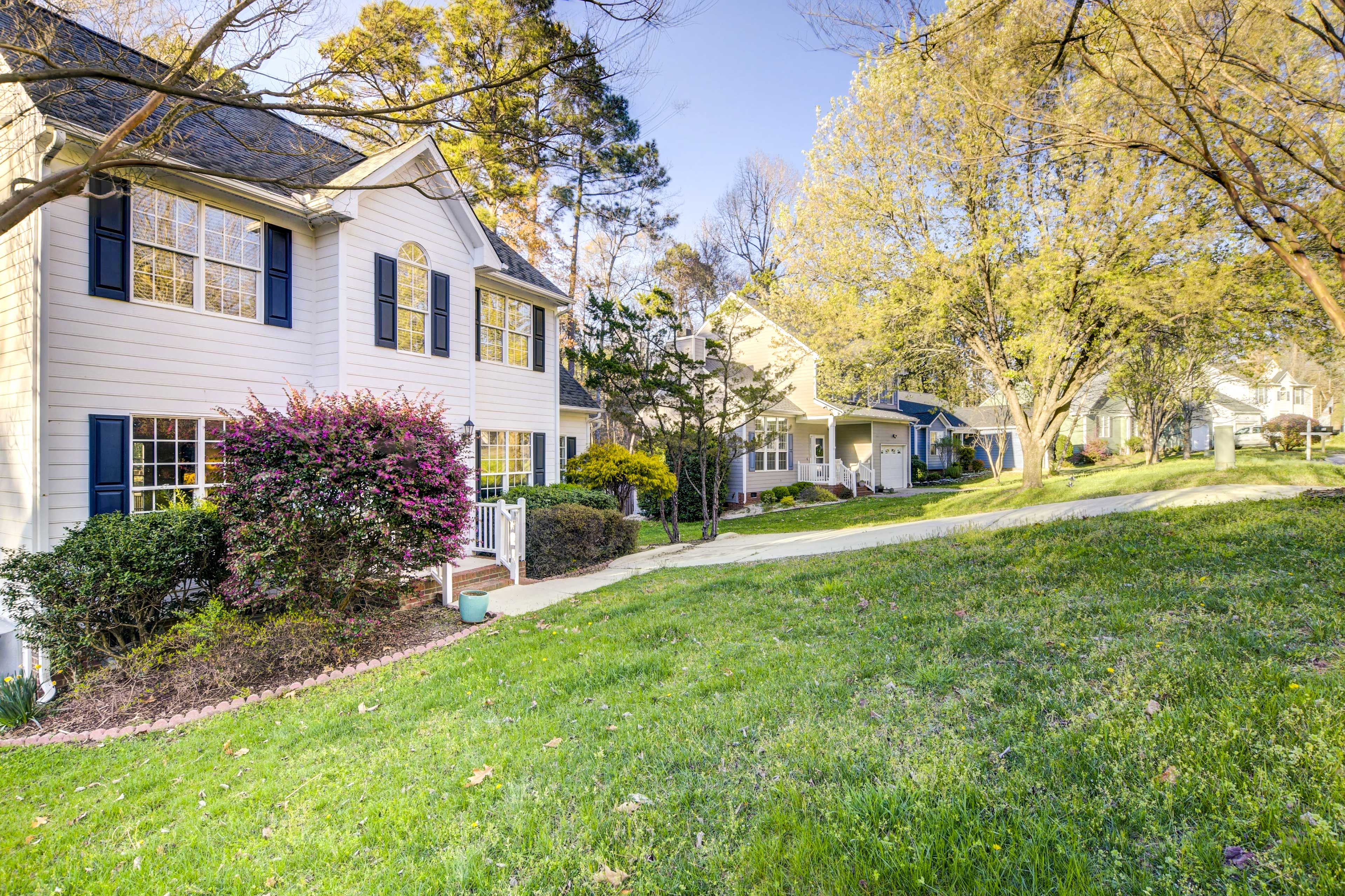Entrance | 1 Exterior Security Camera