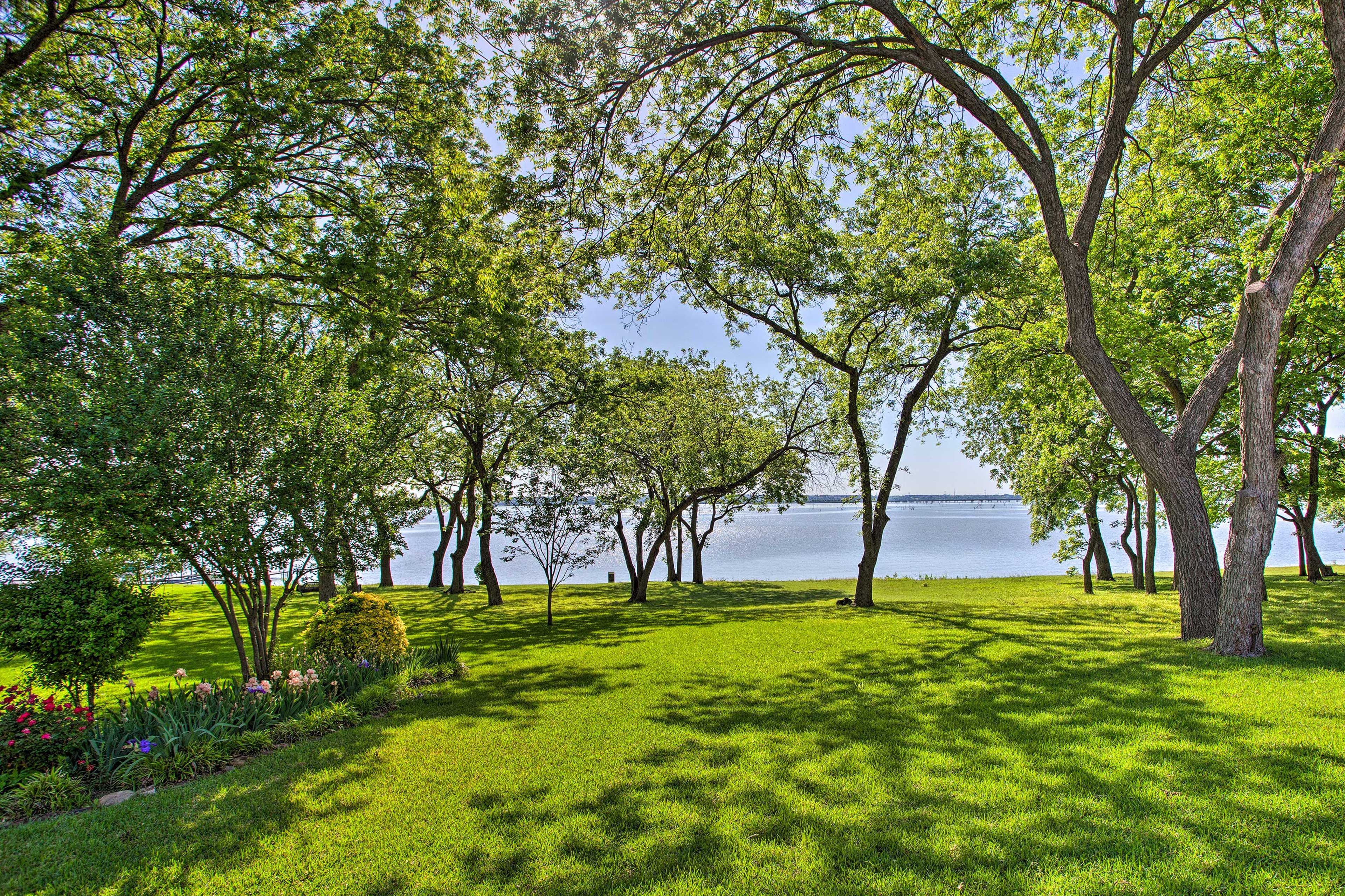Lake Ray Hubbard Views | 1-Story House | 4 Mi to Lake Ray Hubbard Access