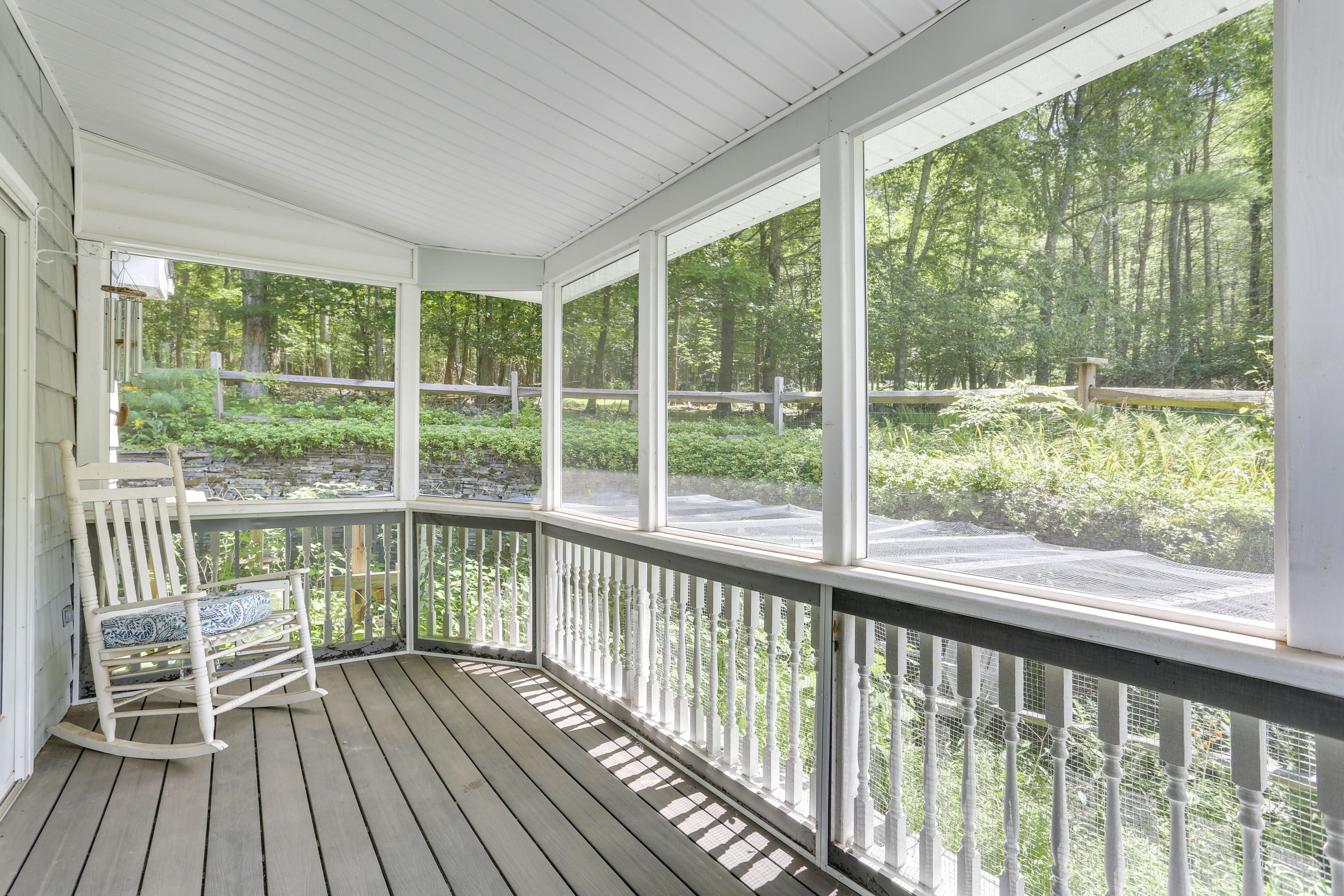 Screened-In Porch | Pet Friendly w/ Fee | Wooded Views