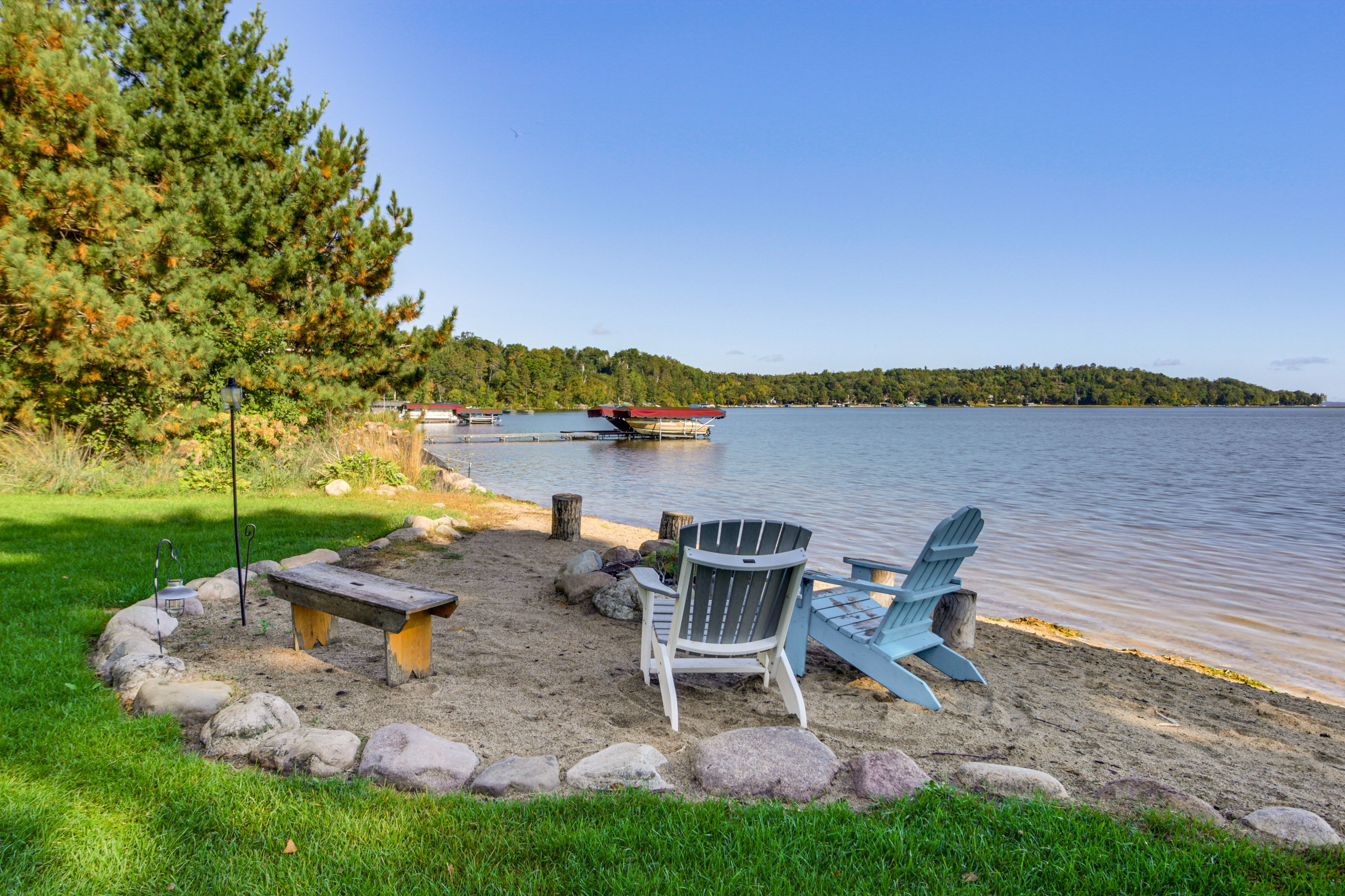 Waterfront Fire Pit | Beach Area