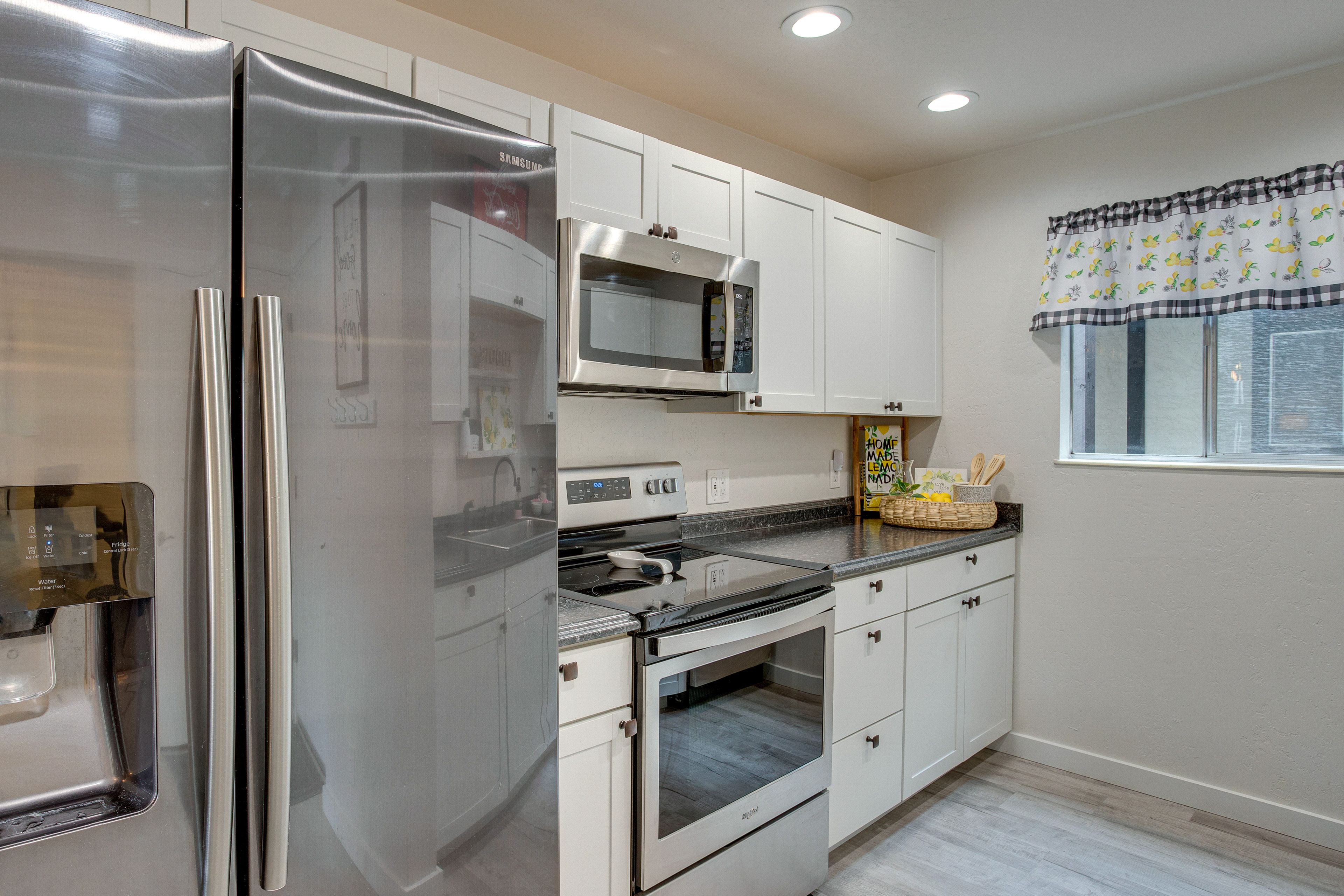 Kitchen | Coffee Maker | Blender | Dishwasher | Spices