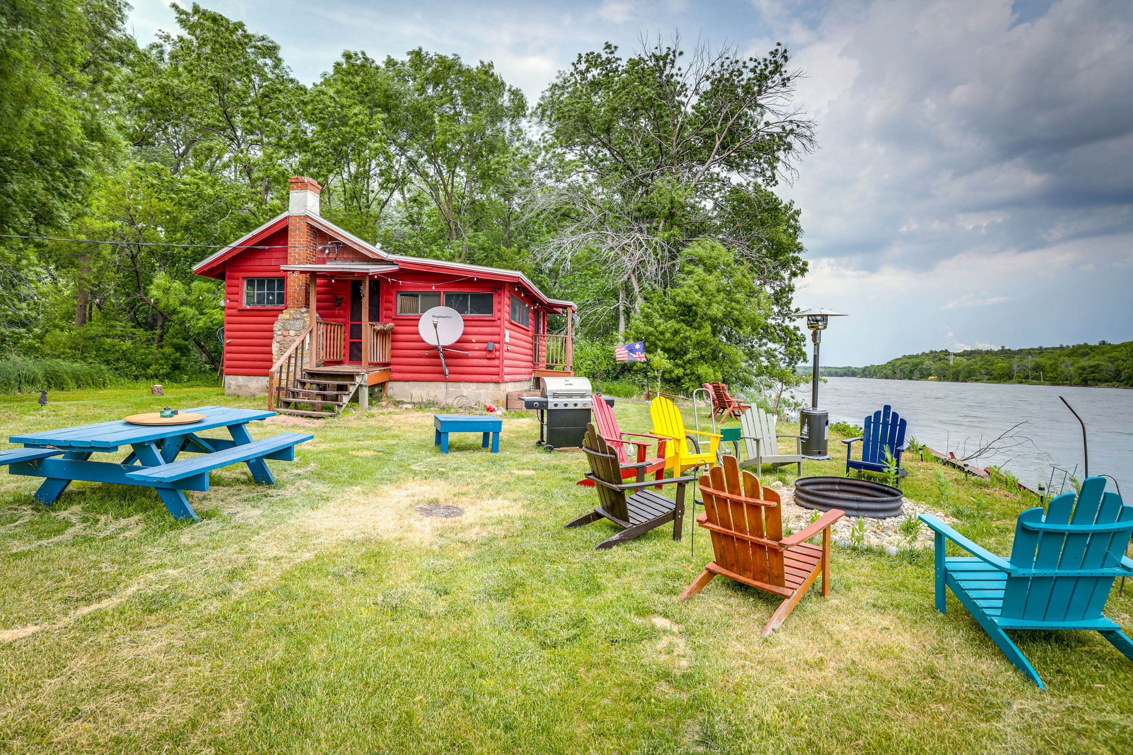 Oregon Vacation Rental | 2BR | 1BA | 5 Steps to Enter | 1,200 Sq Ft