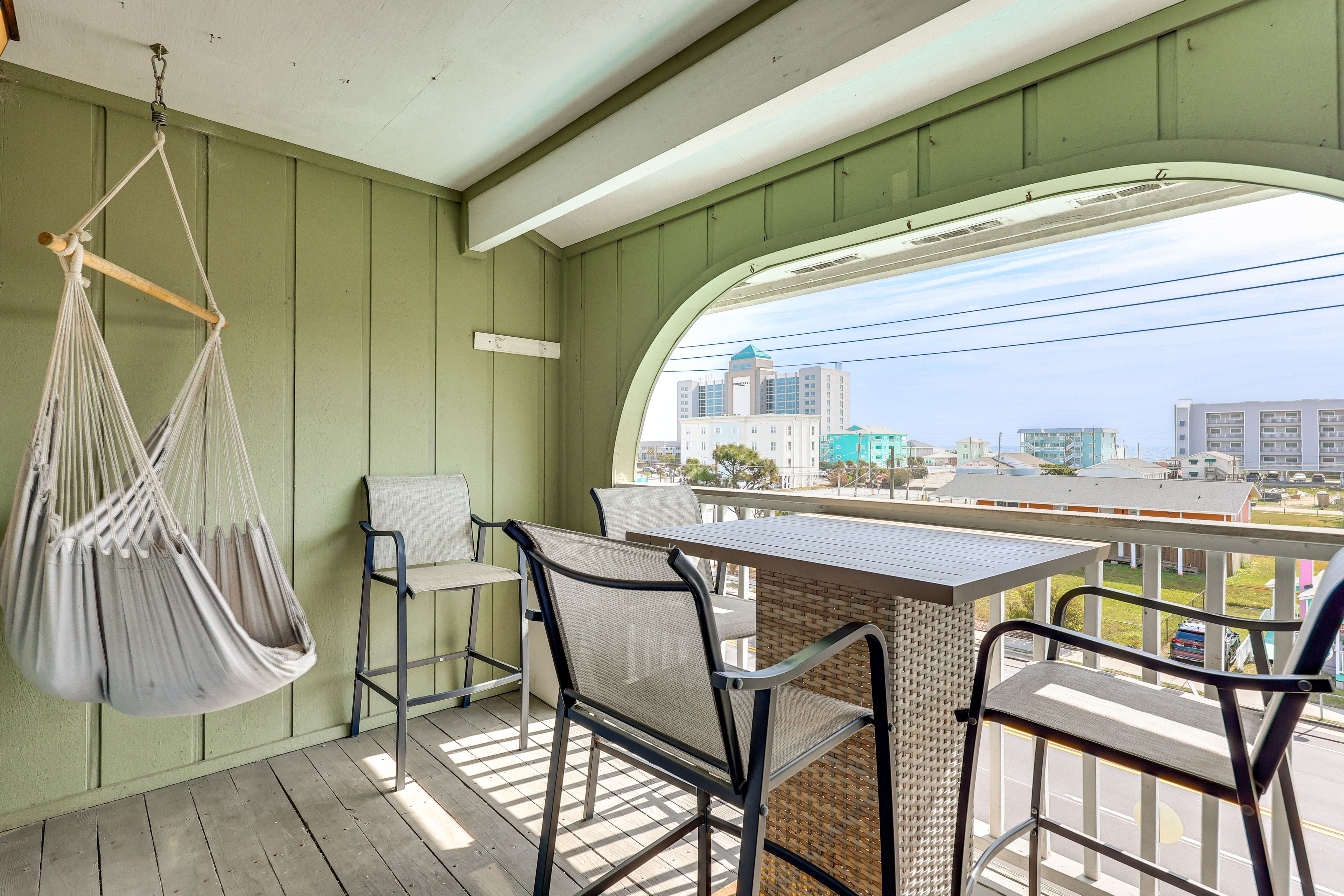 Carolina Beach Vacation Rental | 2BR | 2BA | 700 Sq Ft