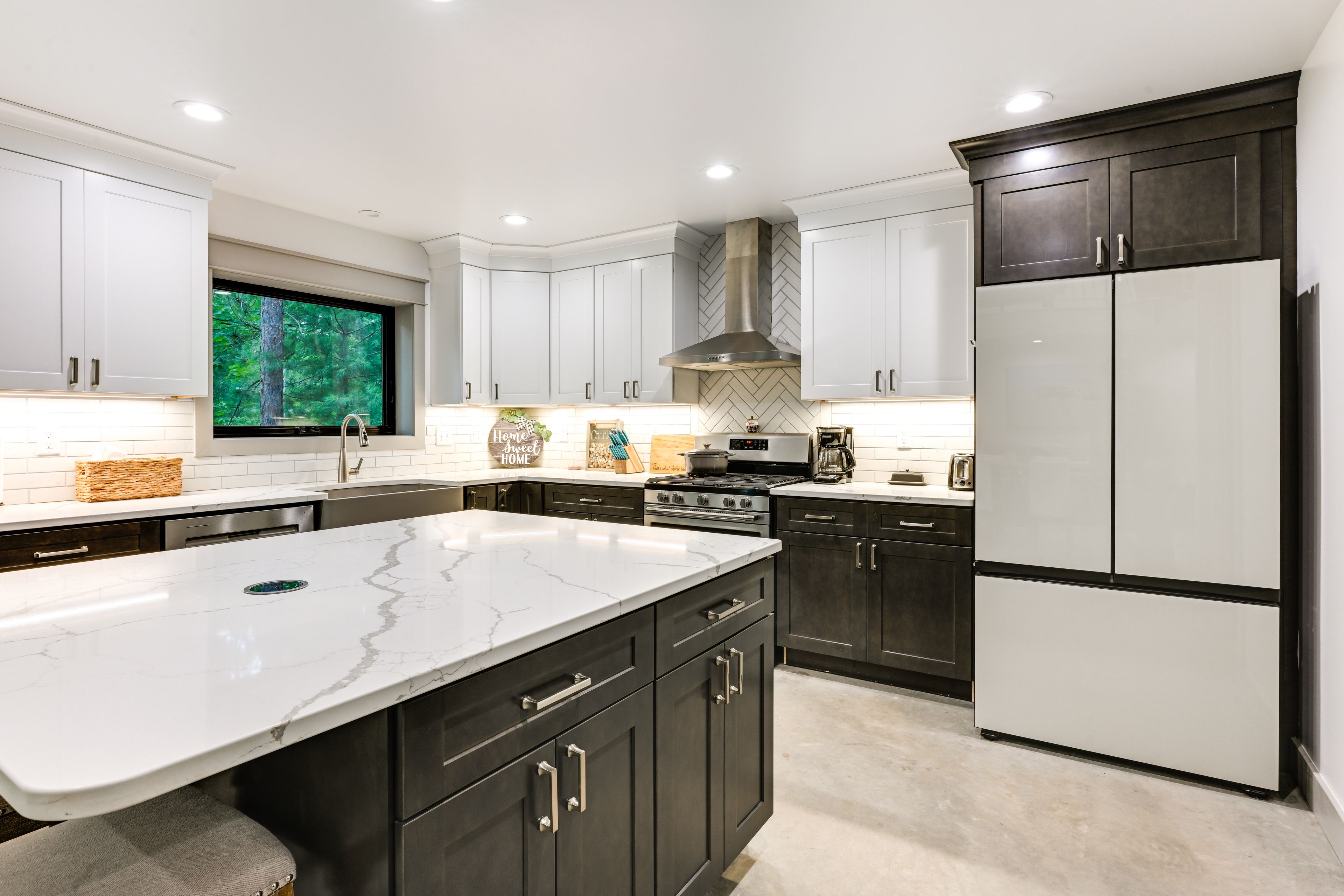 Kitchen | 1st Floor | Dishwasher | Coffee Maker | Cooking Basics