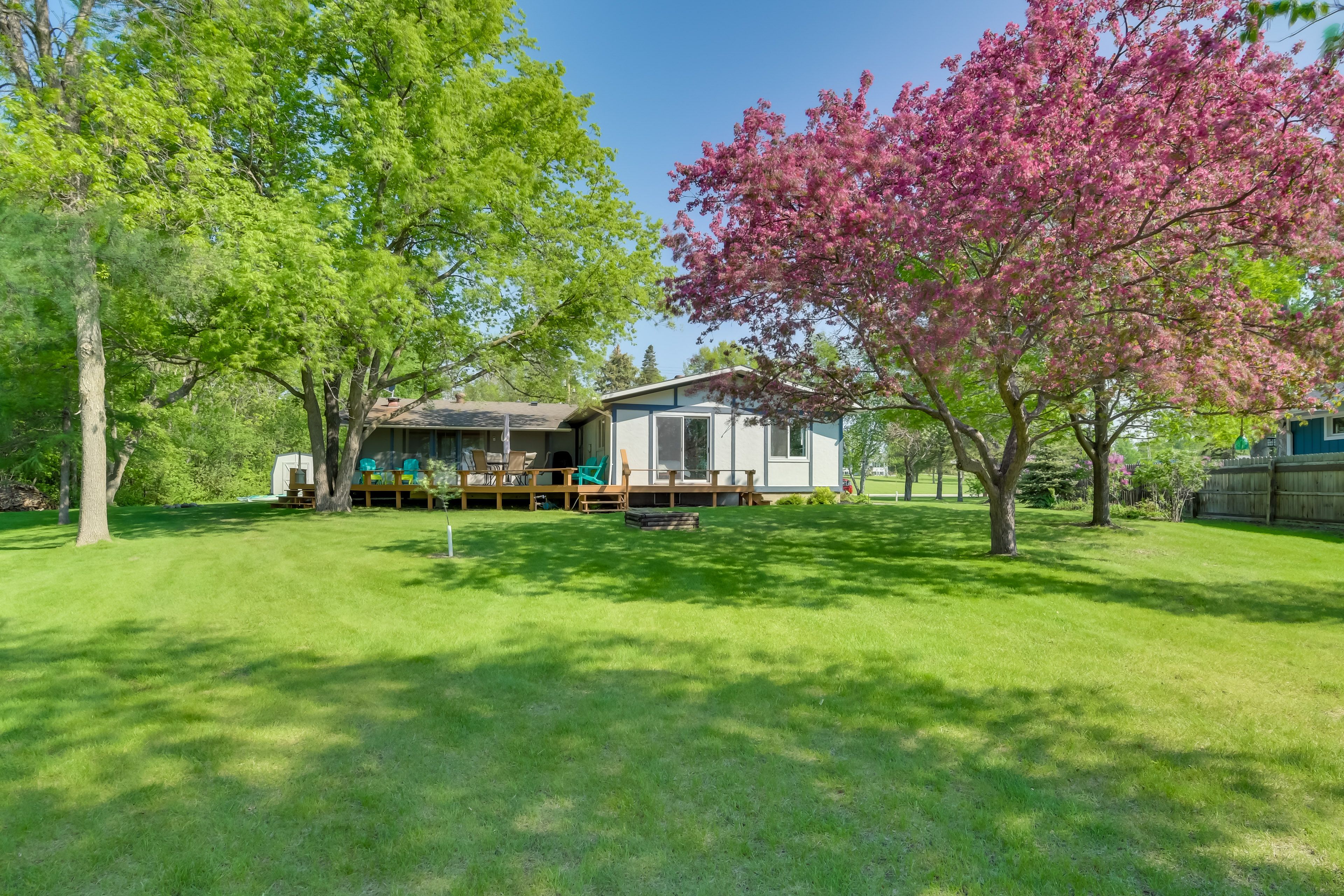 Private Yard | Deck | Dining Area