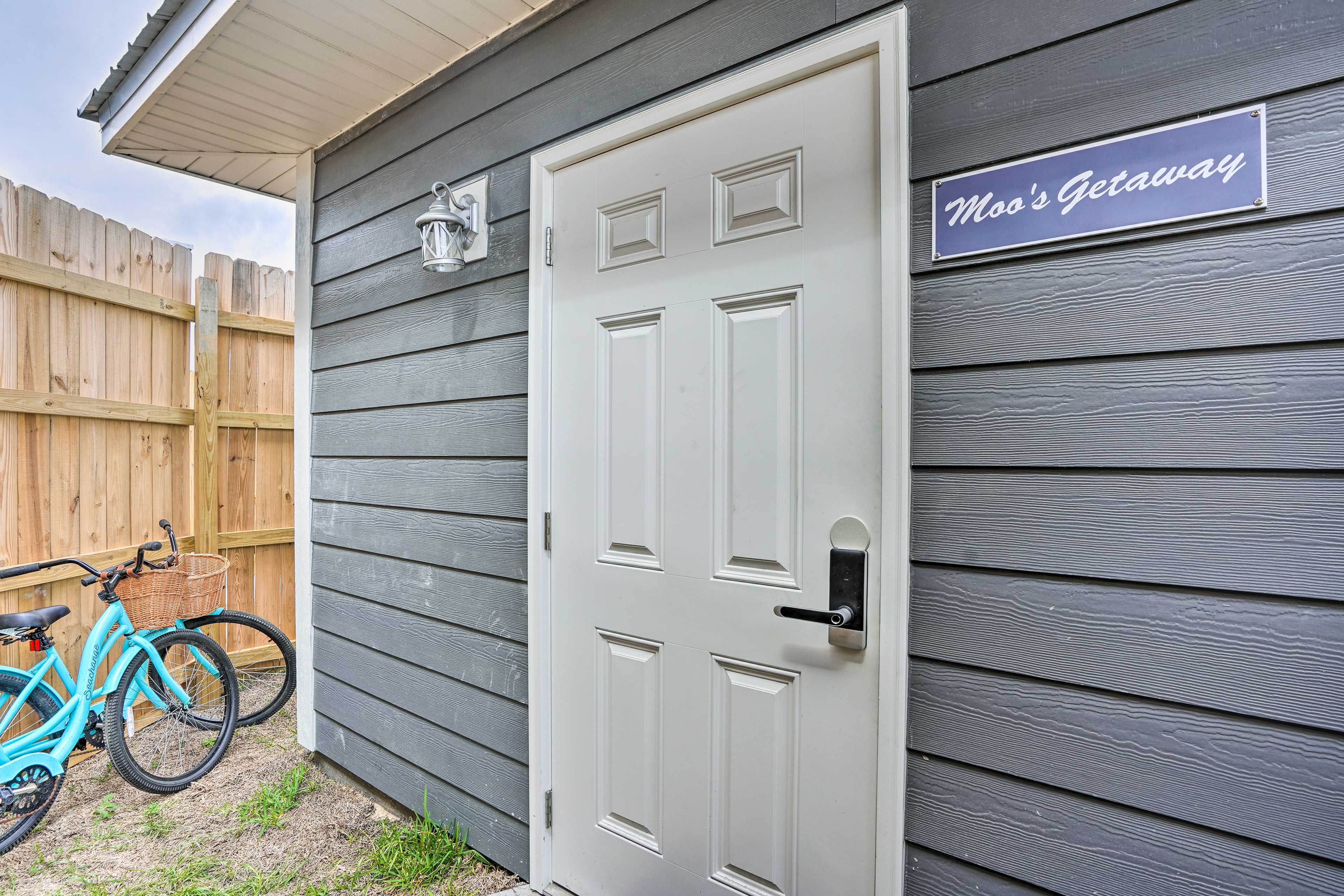 Private Entrance