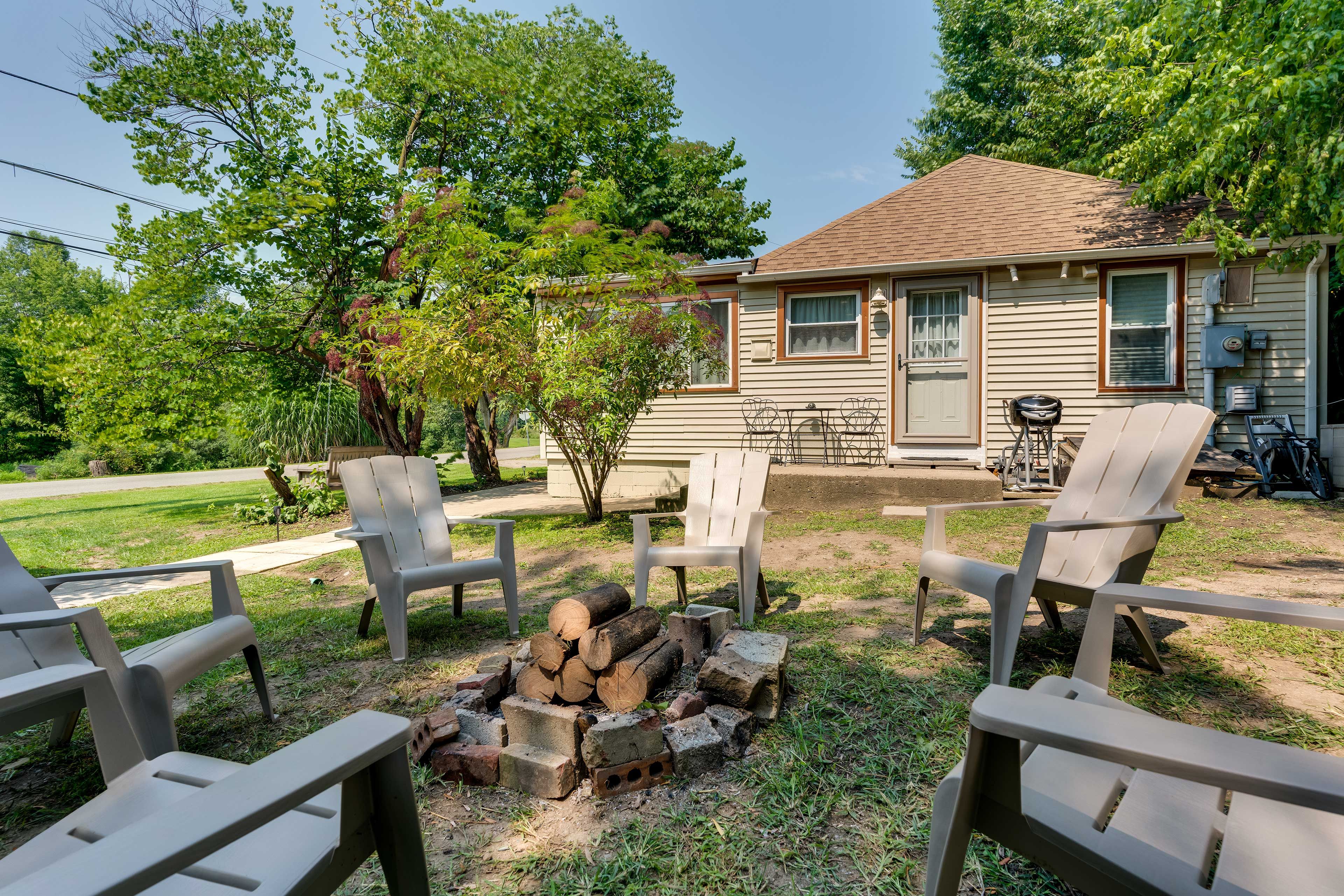 Exterior | Fire Pit | Charcoal Grill