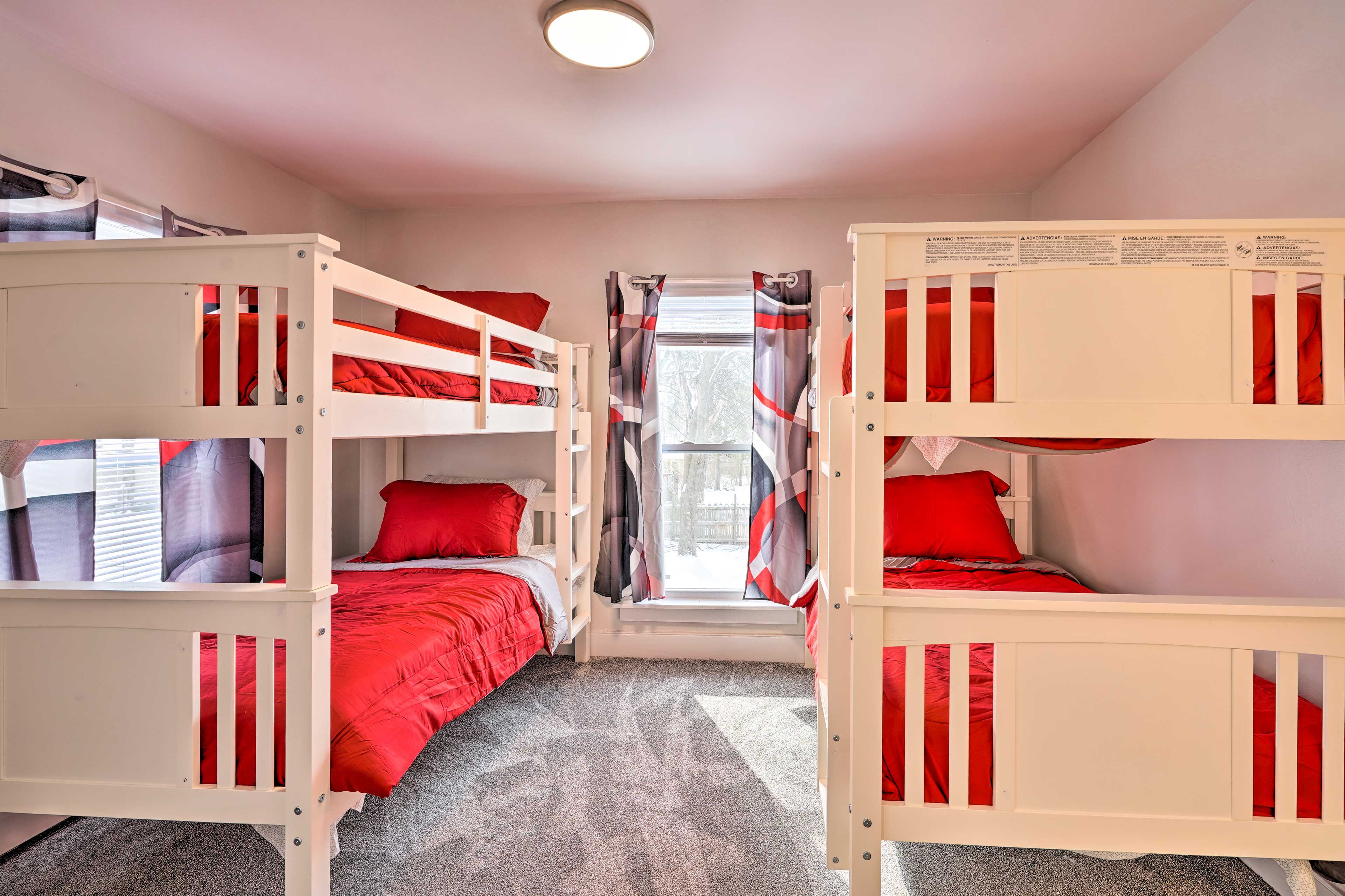 Bedroom 3 | 2 Twin Bunk Beds | 2nd Floor