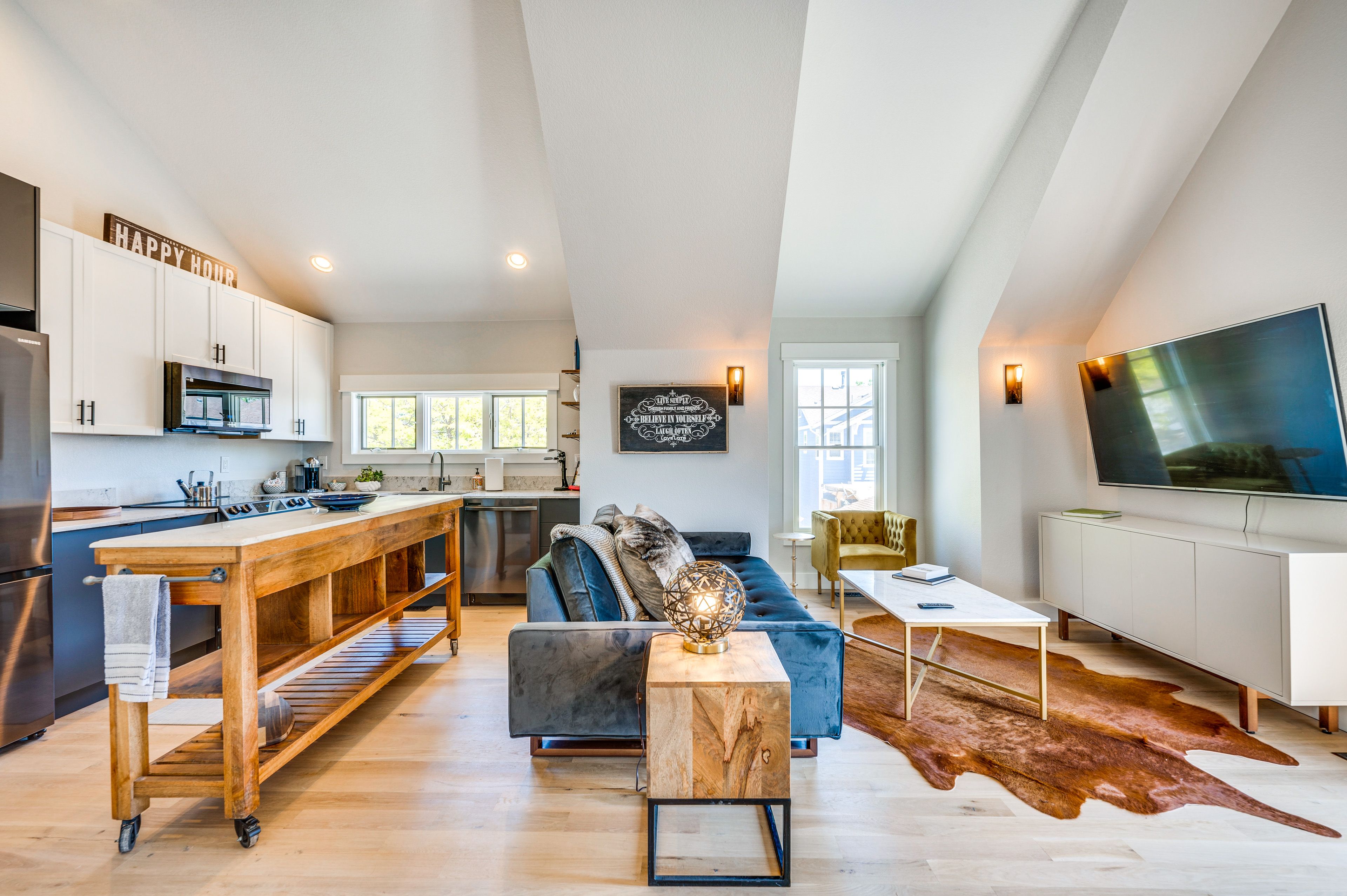 Westminster Vacation Rental | 1BR | 1BA | Stairs Required | 700 Sq Ft
