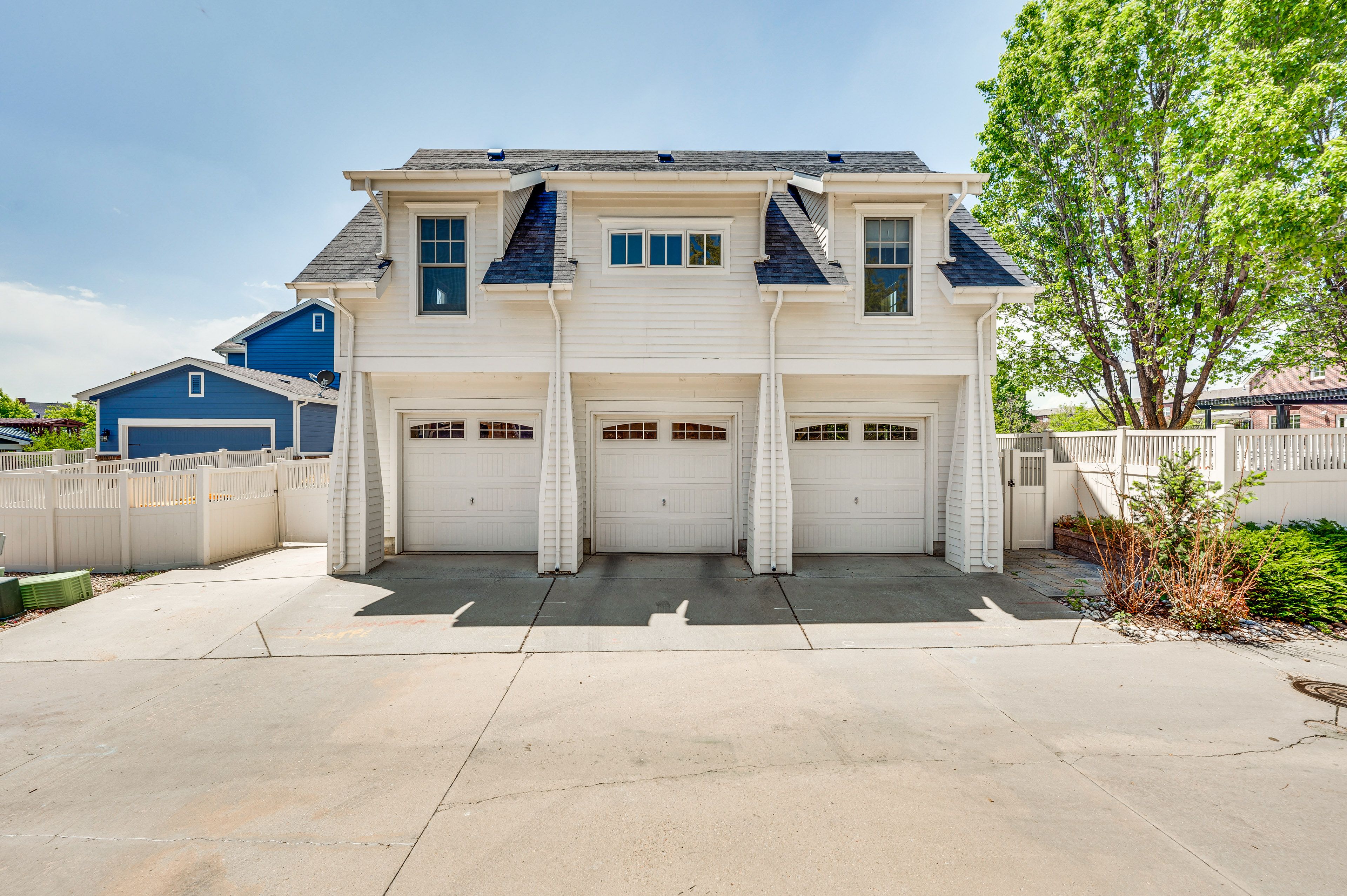 Exterior | Homeowner Lives On-Site