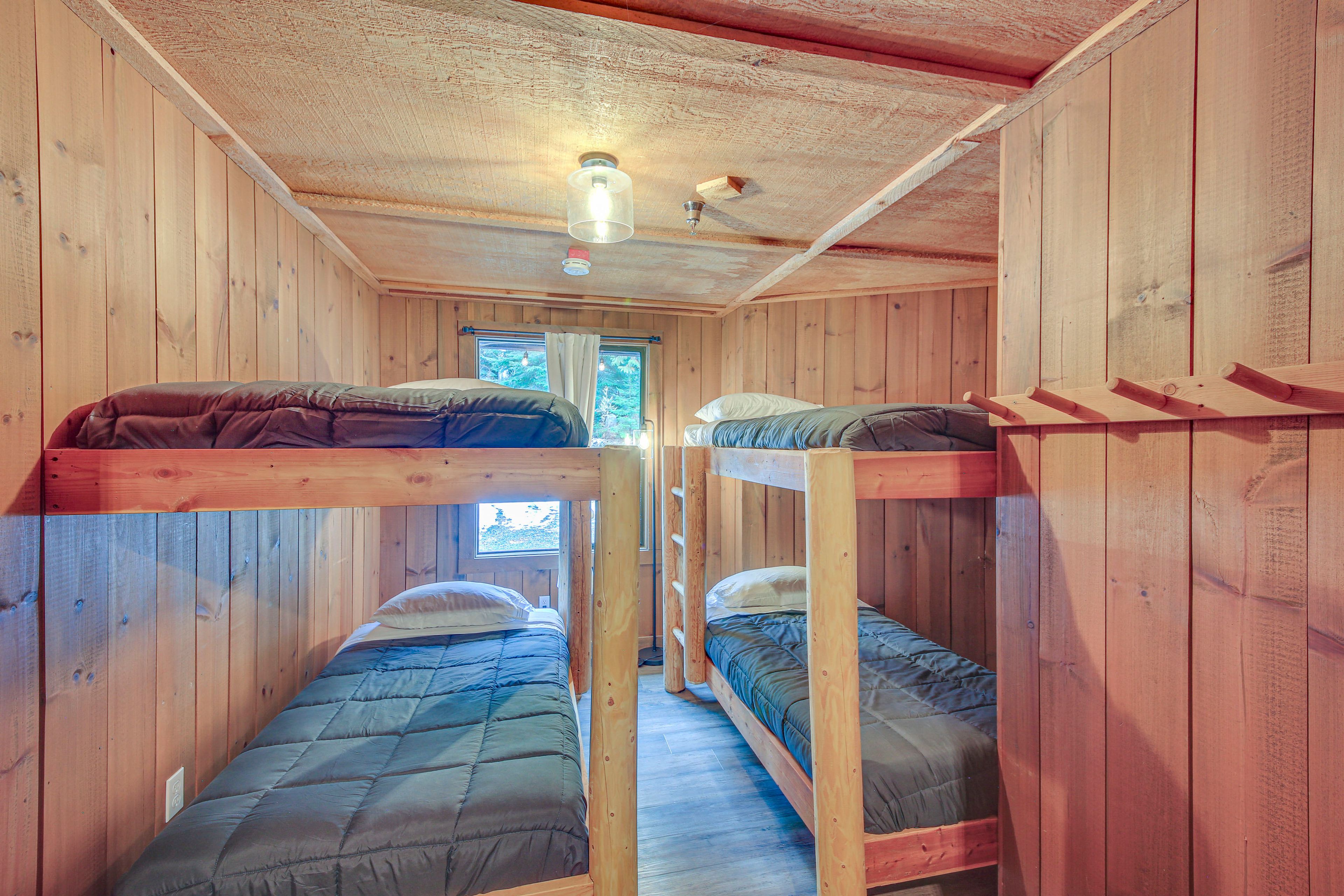 Bedroom 3 | 2 Twin Bunk Beds | Ground Floor