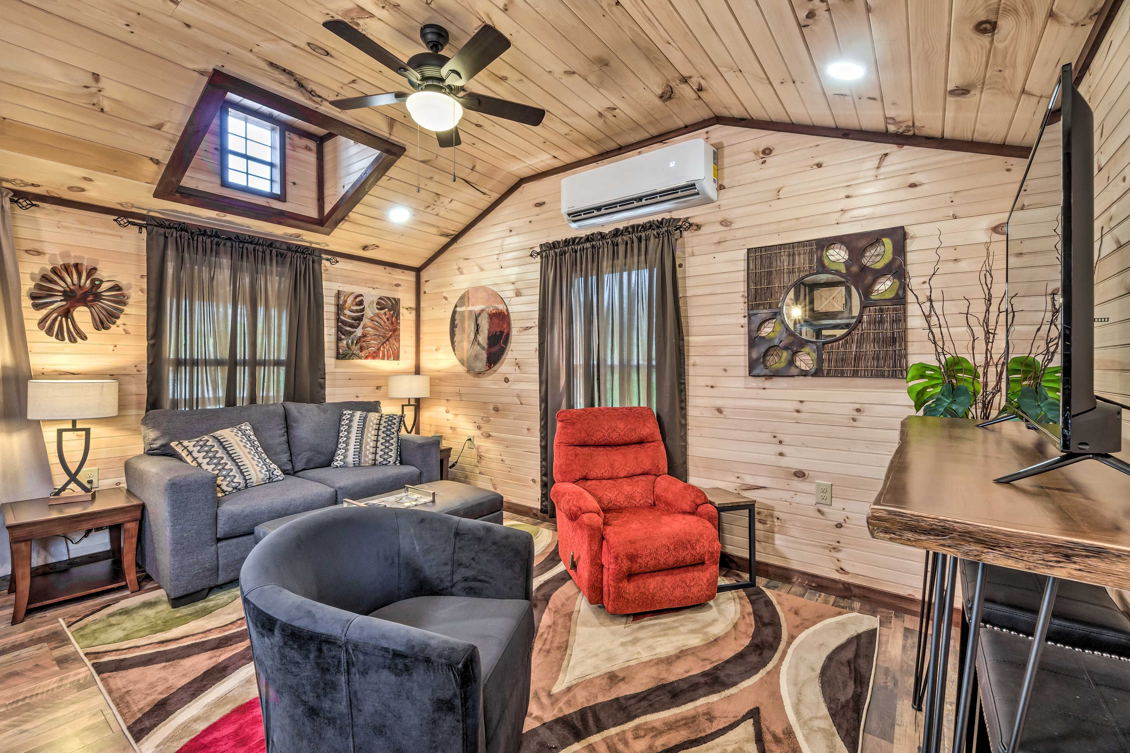 Living Room | Central A/C & Heating