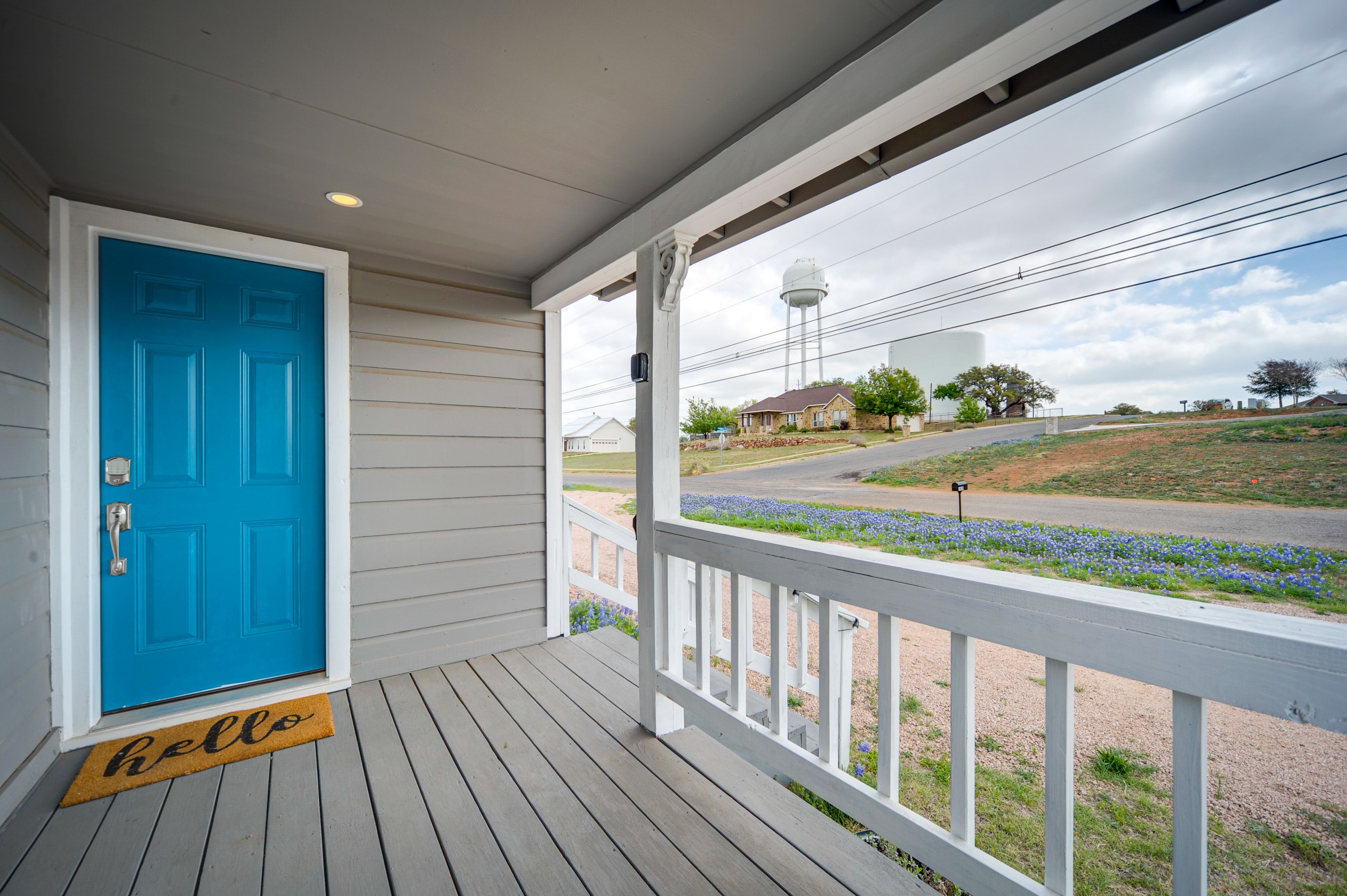 Porch | Outdoor Seating