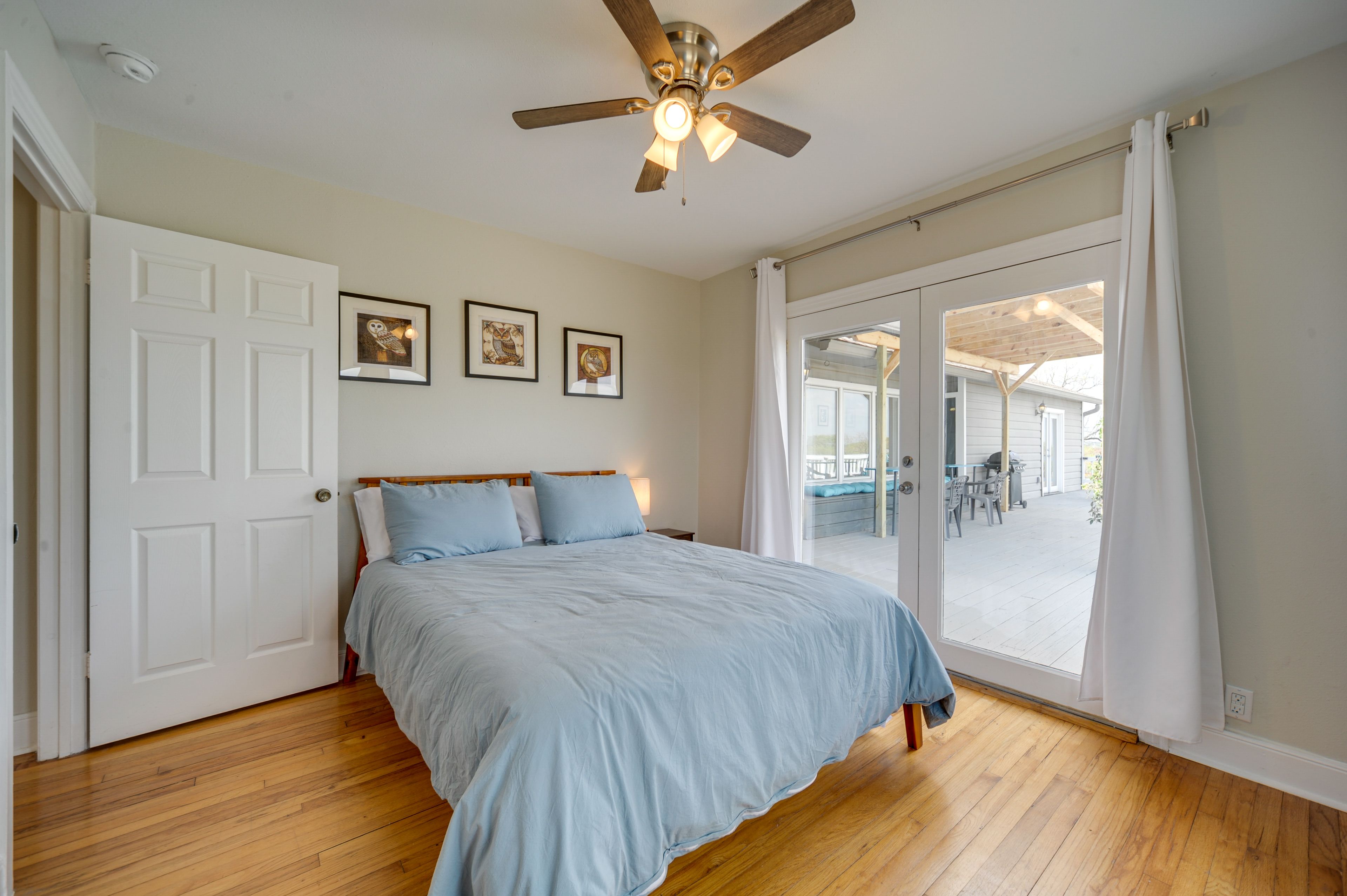Bedroom 2 | Queen Bed | Closet | Deck Access