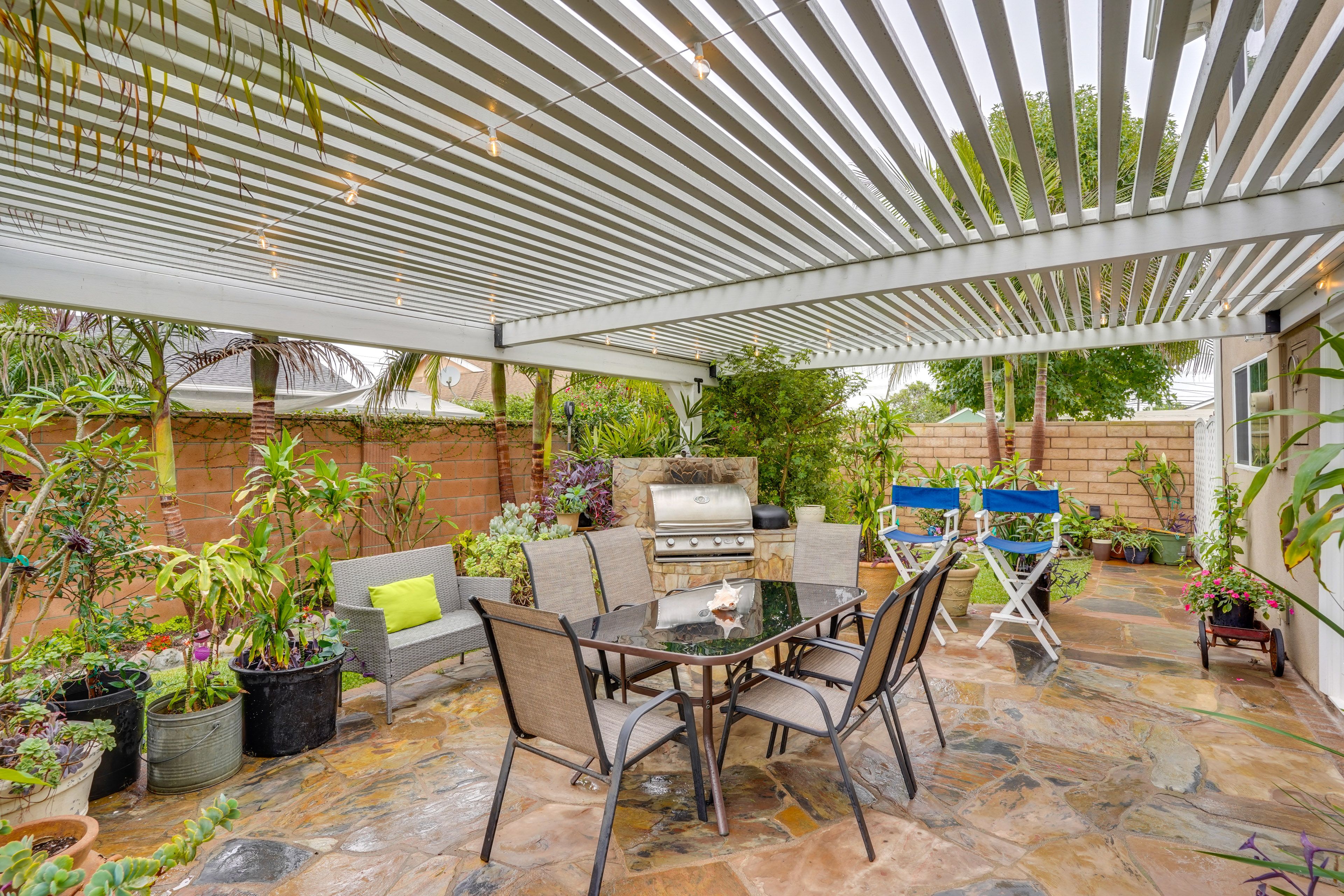Patio | Pergola | Outdoor Seating | Grills