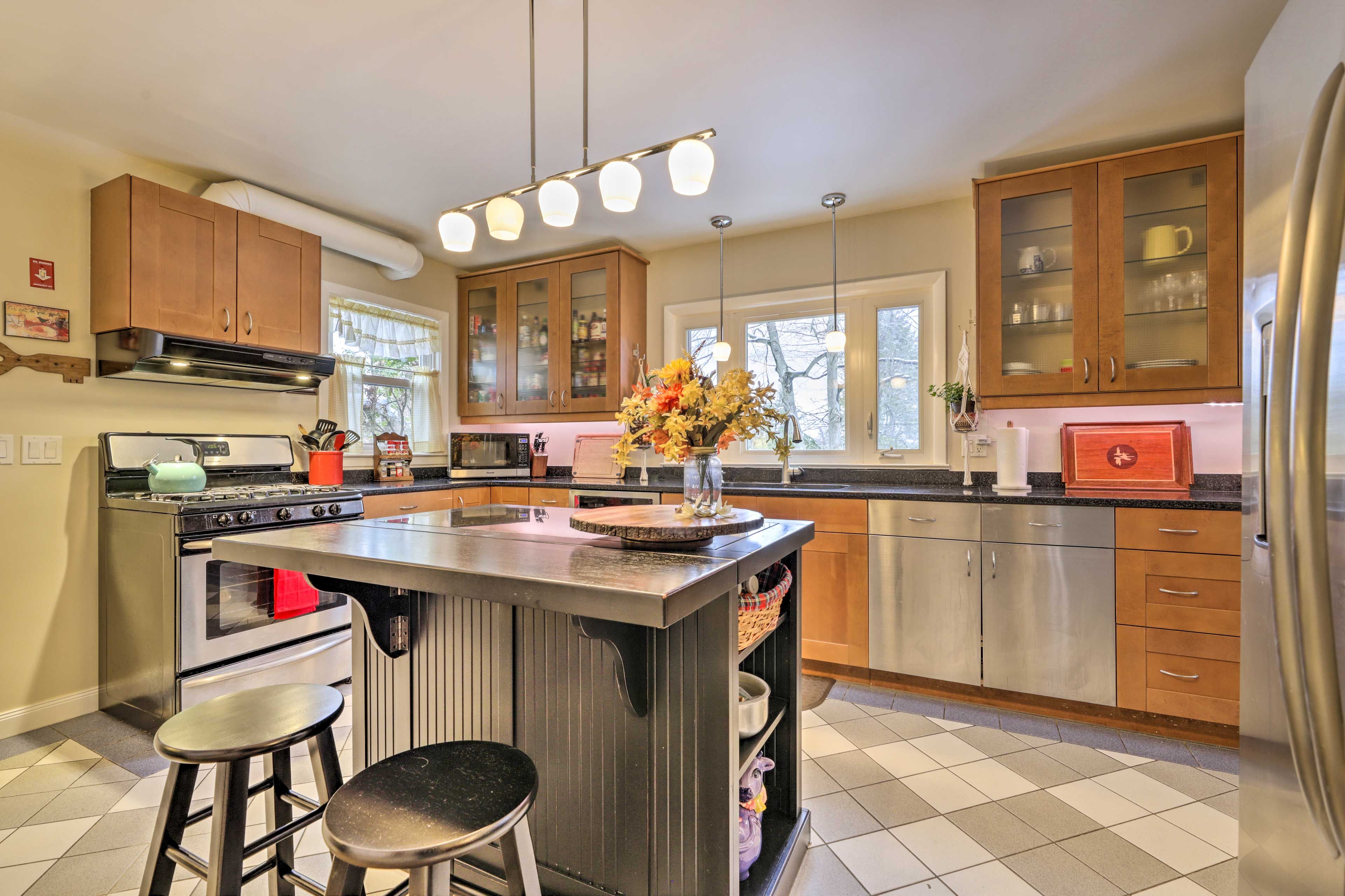 Kitchen | Main Floor