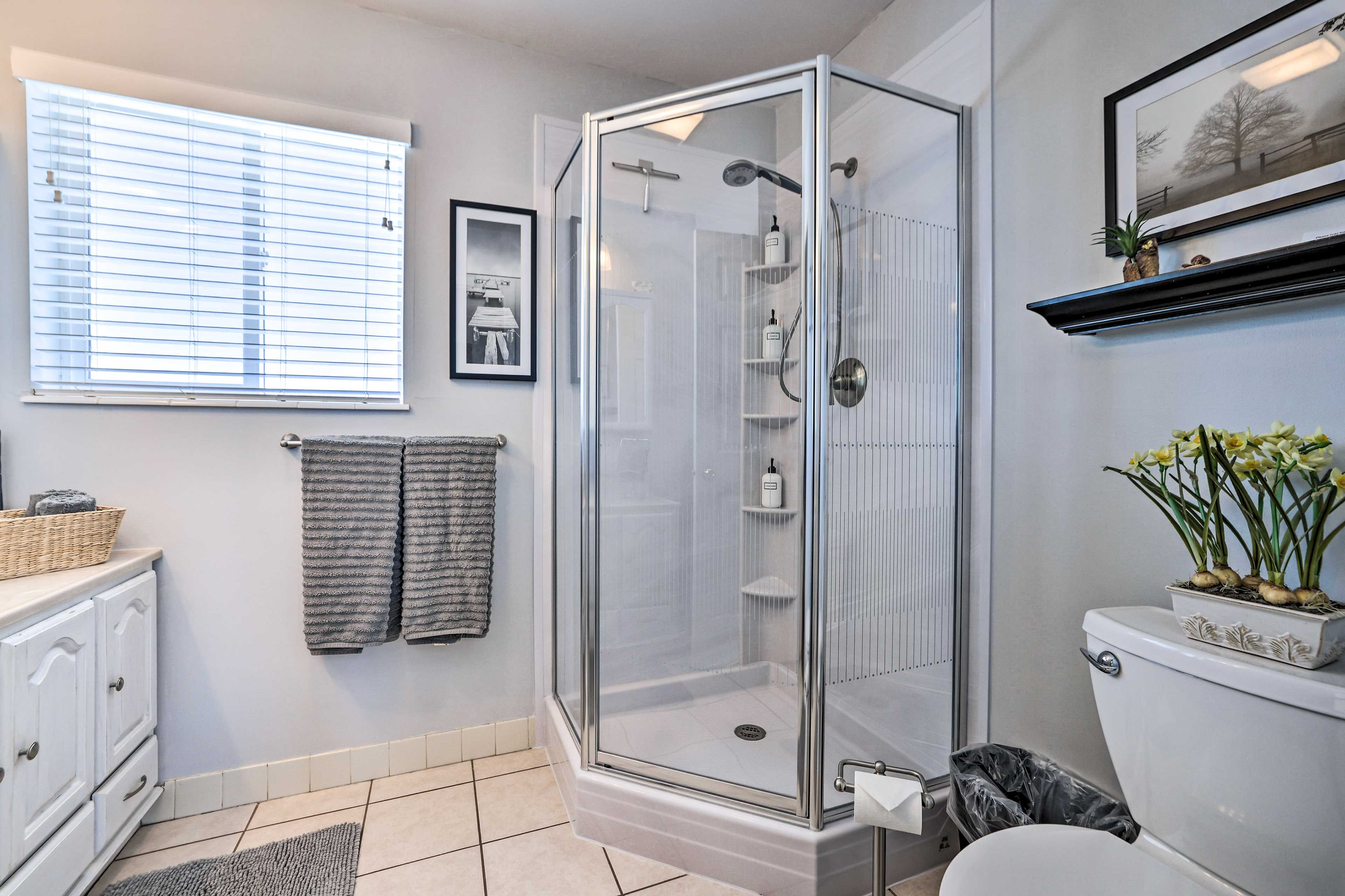 Full Bathroom