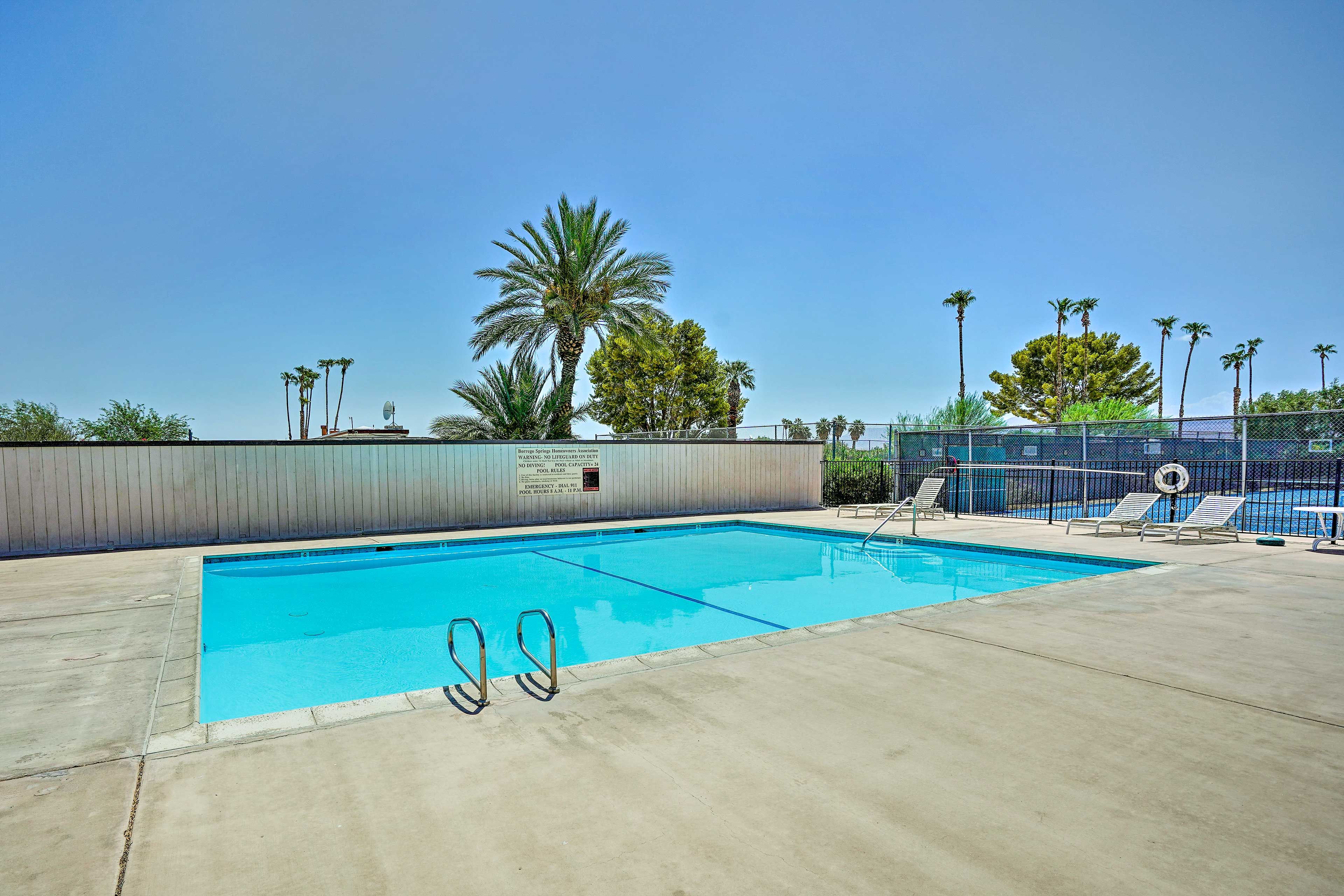 Community Amenities | Outdoor Pool | Hot Tub | Tennis Court