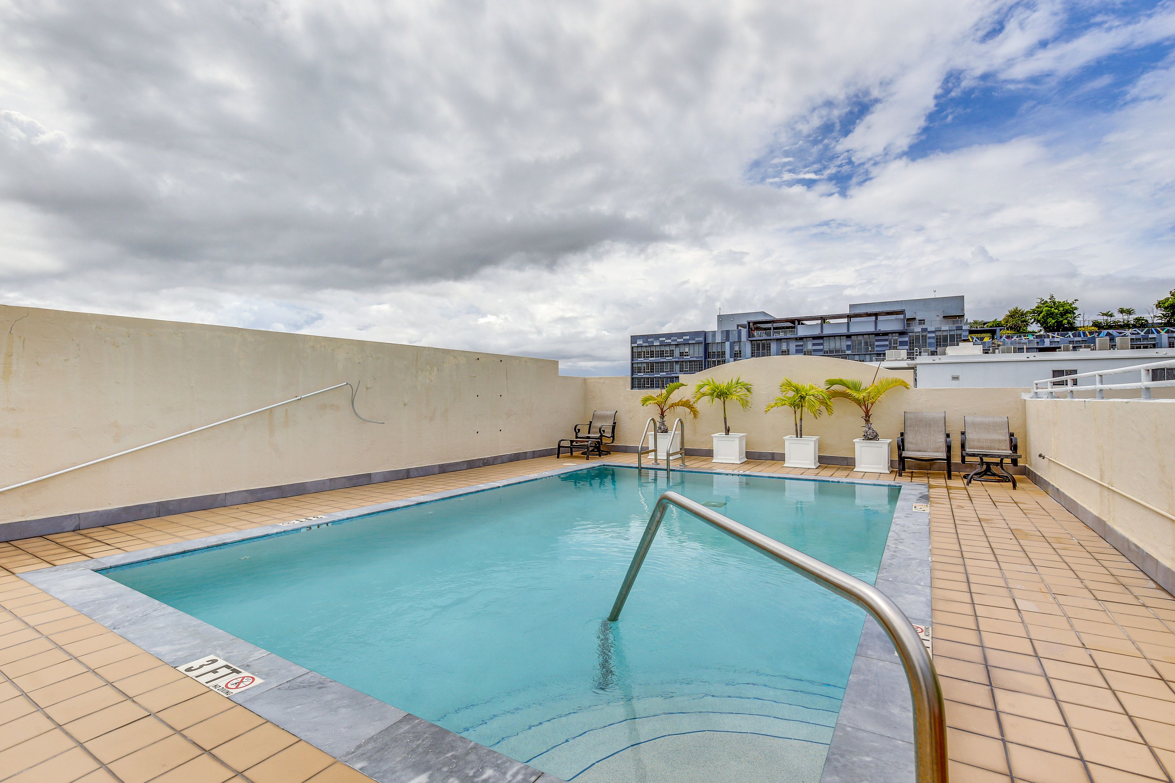 Rooftop Patio | Pool | Outdoor Seating Area