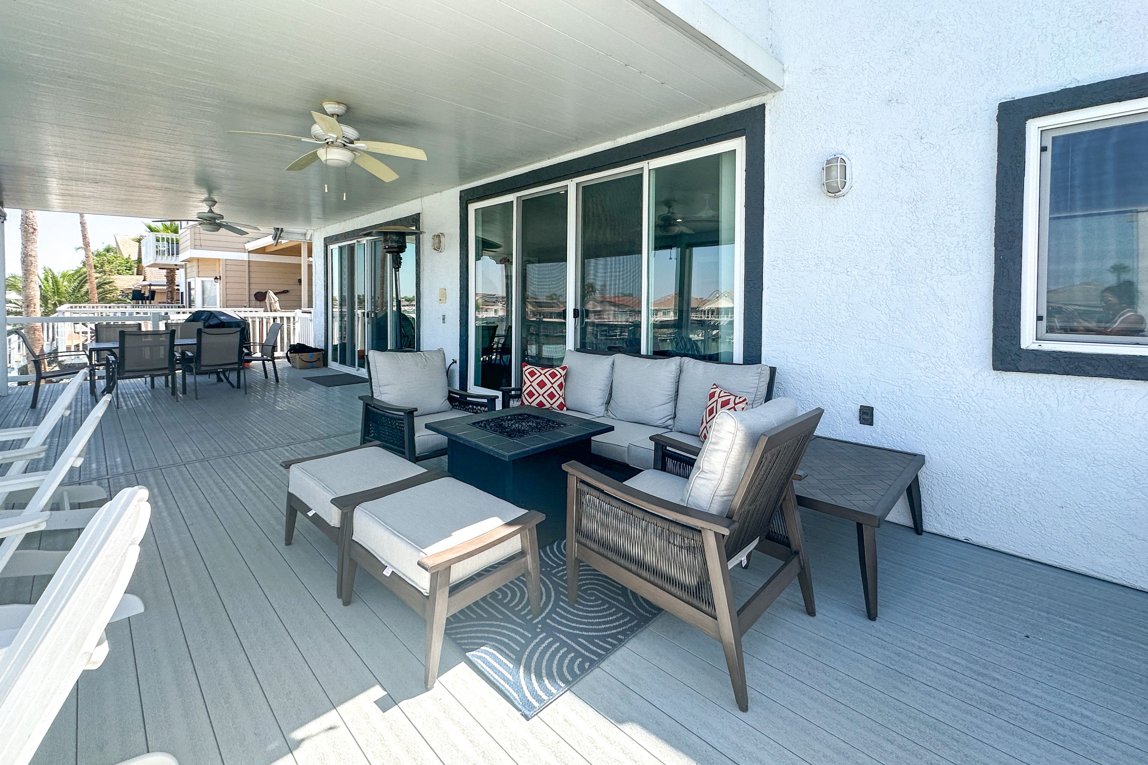 Fully Furnished Deck | Dining Area