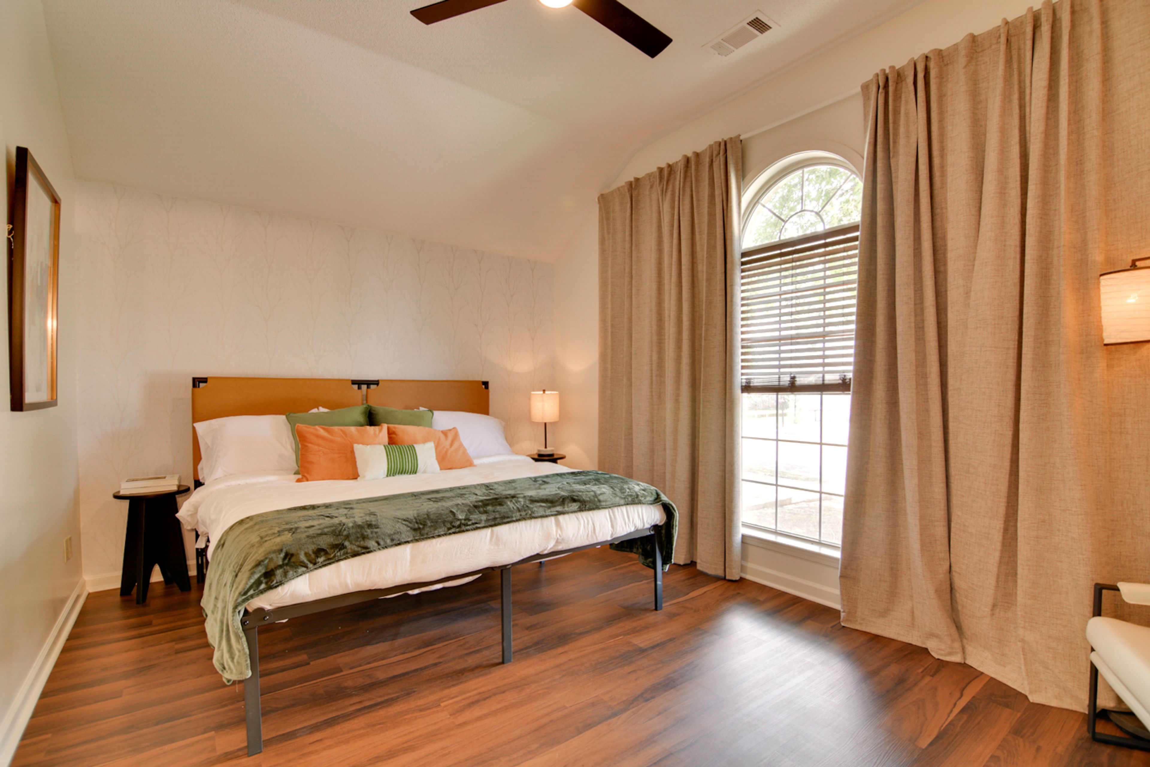 Bedroom 1 | King Bed | Linens Provided | En-Suite Bathroom