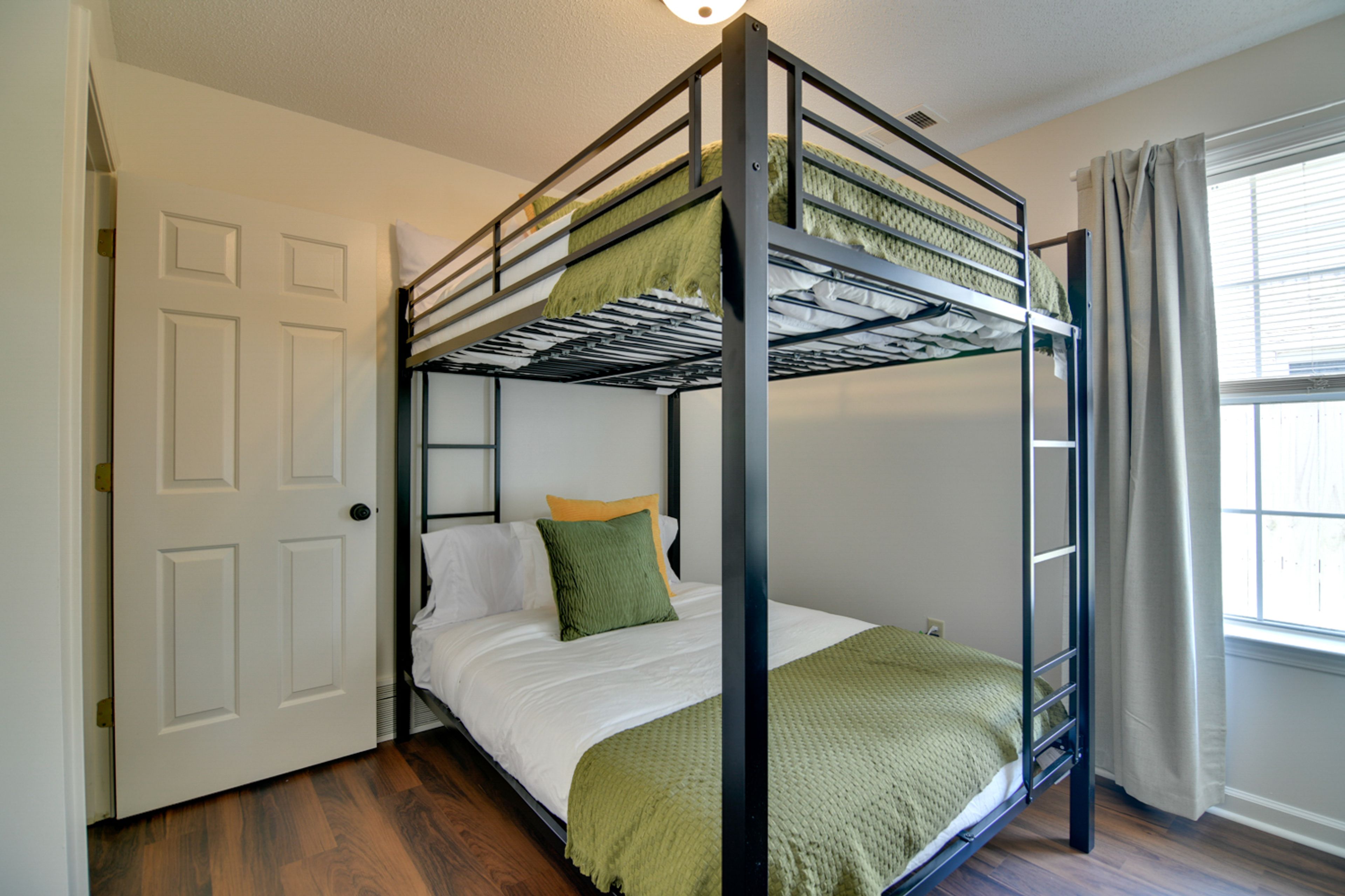 Bedroom 3 | Full Bunk Bed