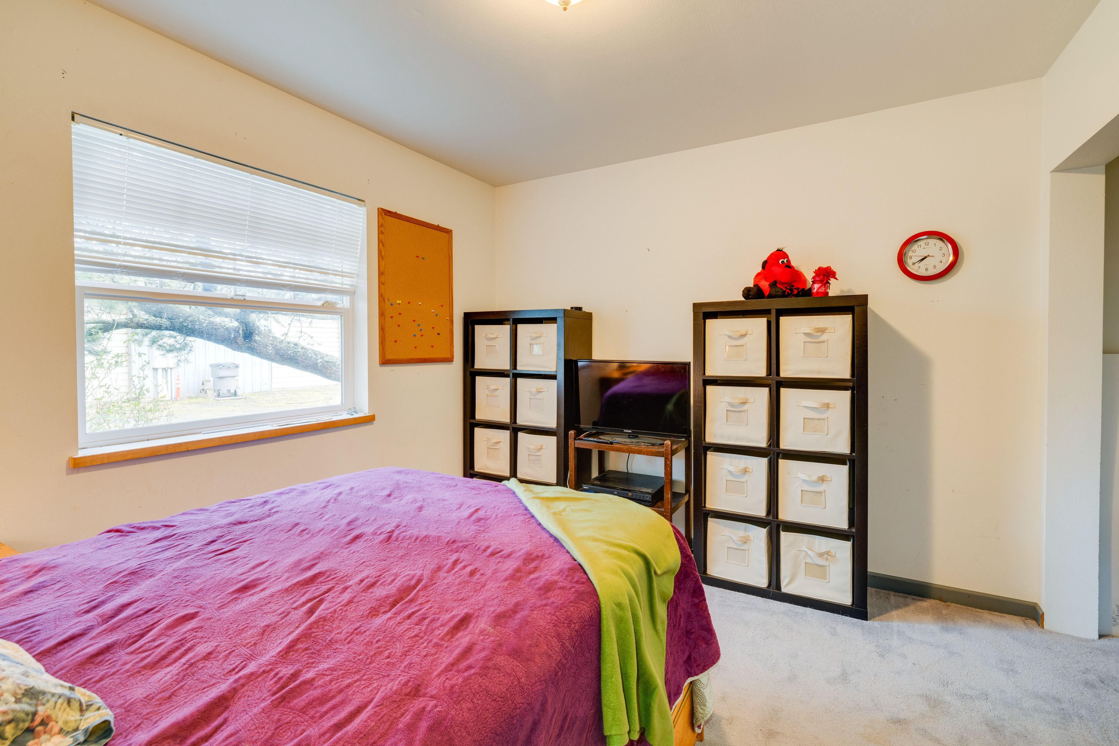 Bedroom 1 | Queen Bed | 1st Floor | Linens Provided