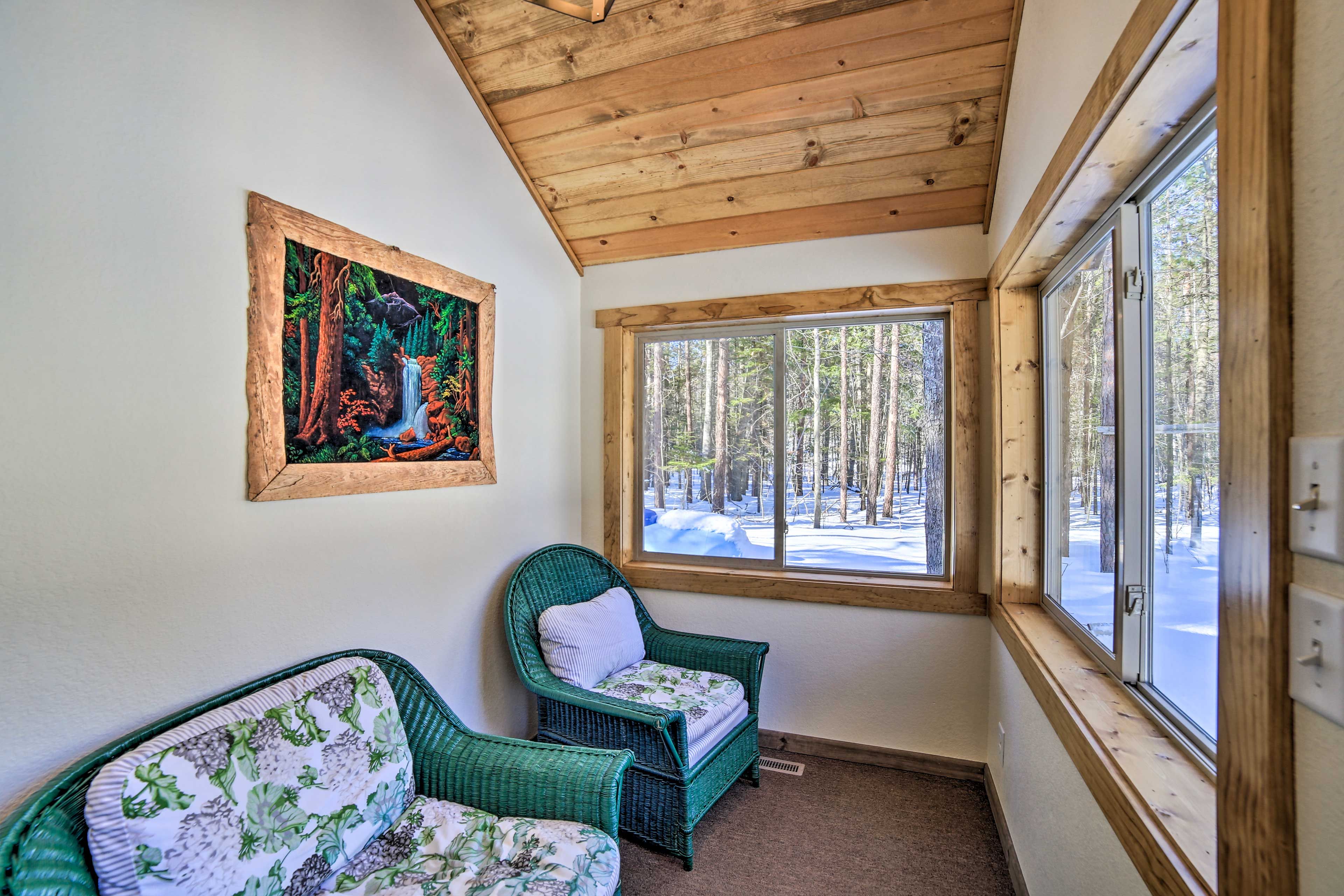 Furnished Sunroom