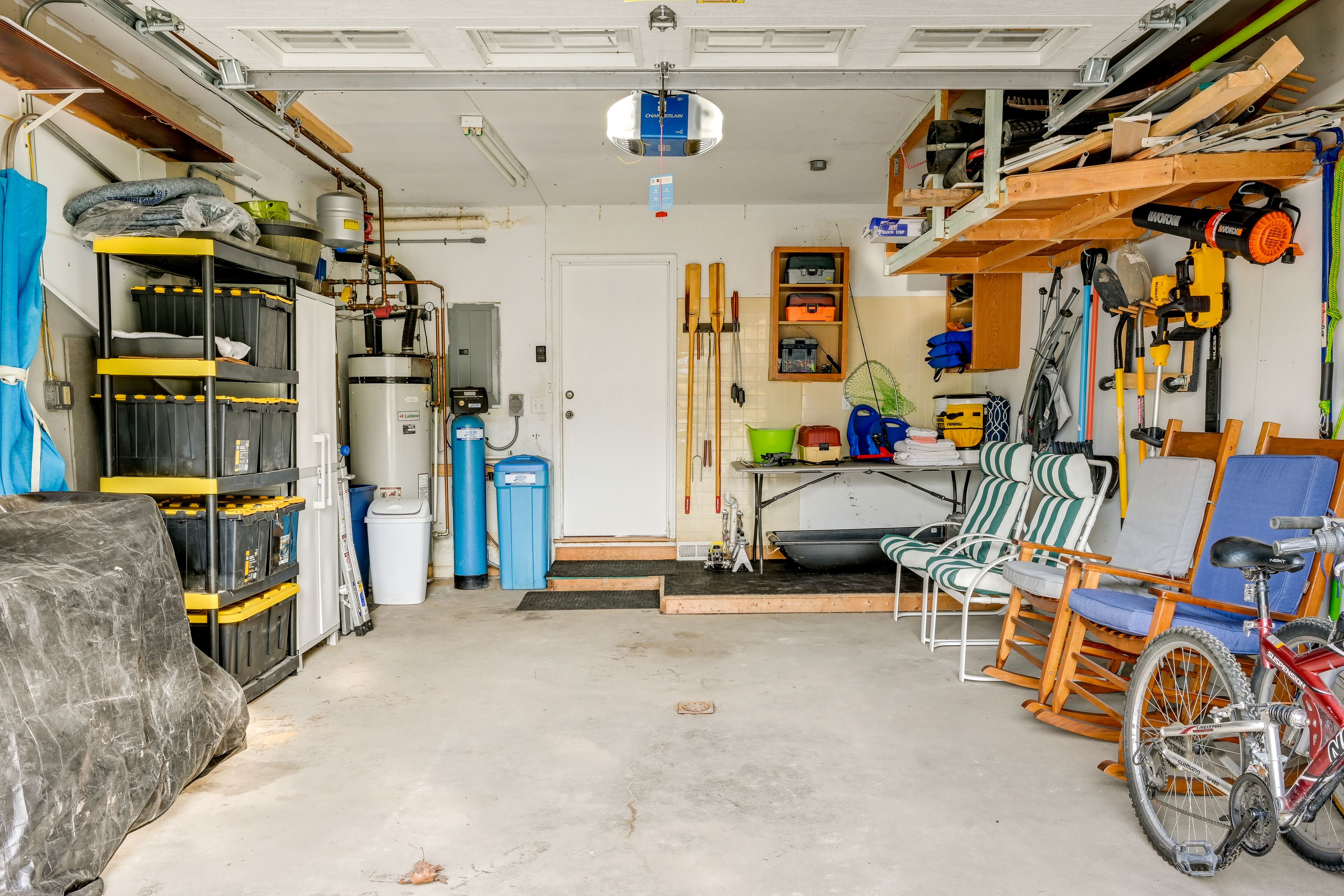 Garage | Fishing & Ice Fishing Gear | Bikes | Sleds