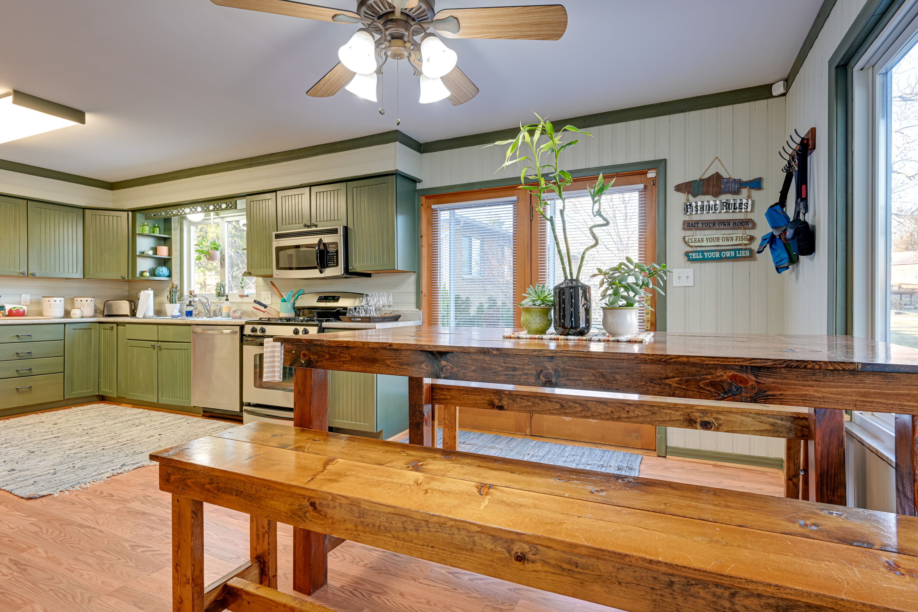 Additional Dining Area