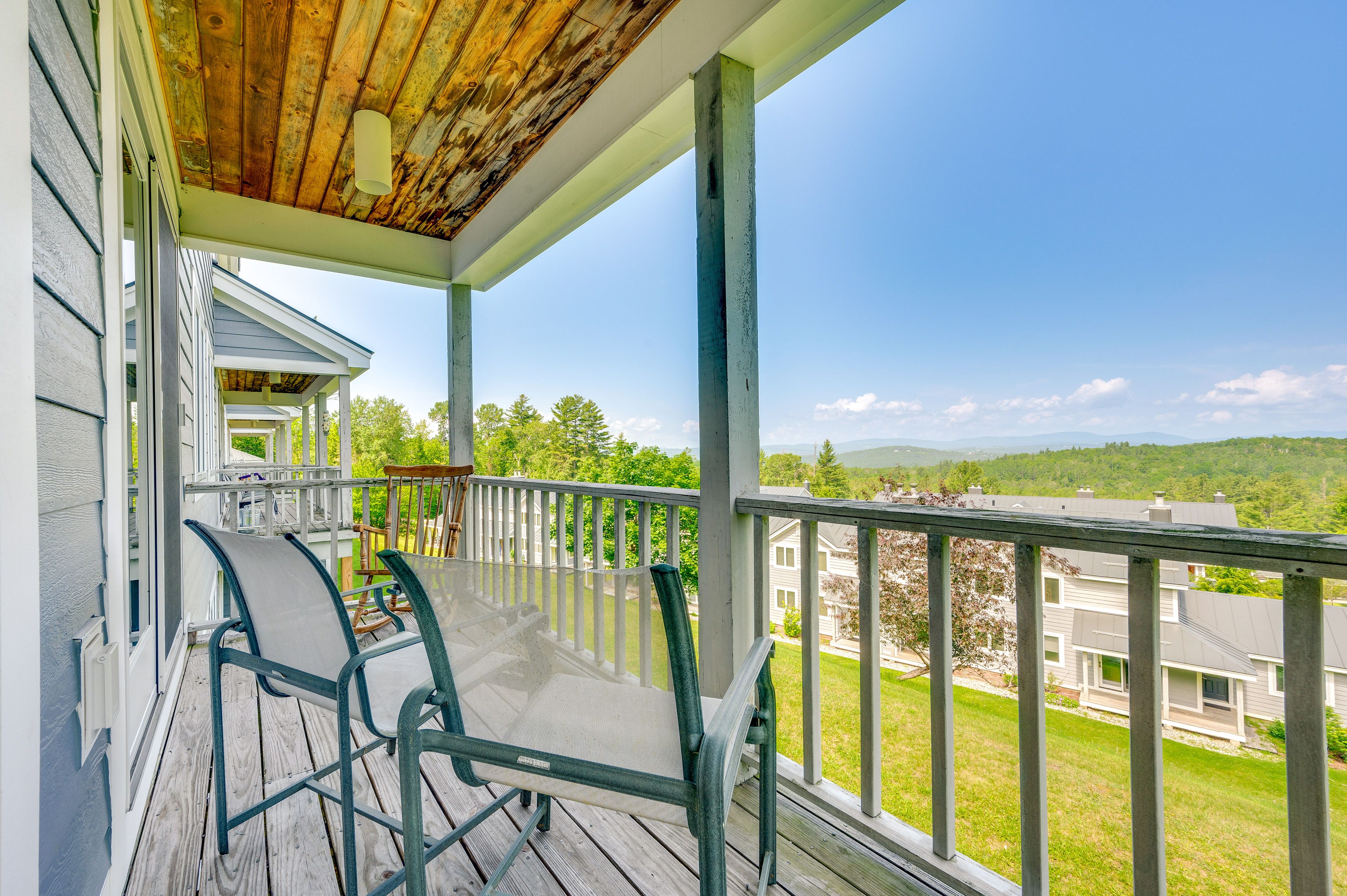 Burke Vacation Rental | 3BR | 2.5BA | 1,620 Sq Ft | Stairs Required