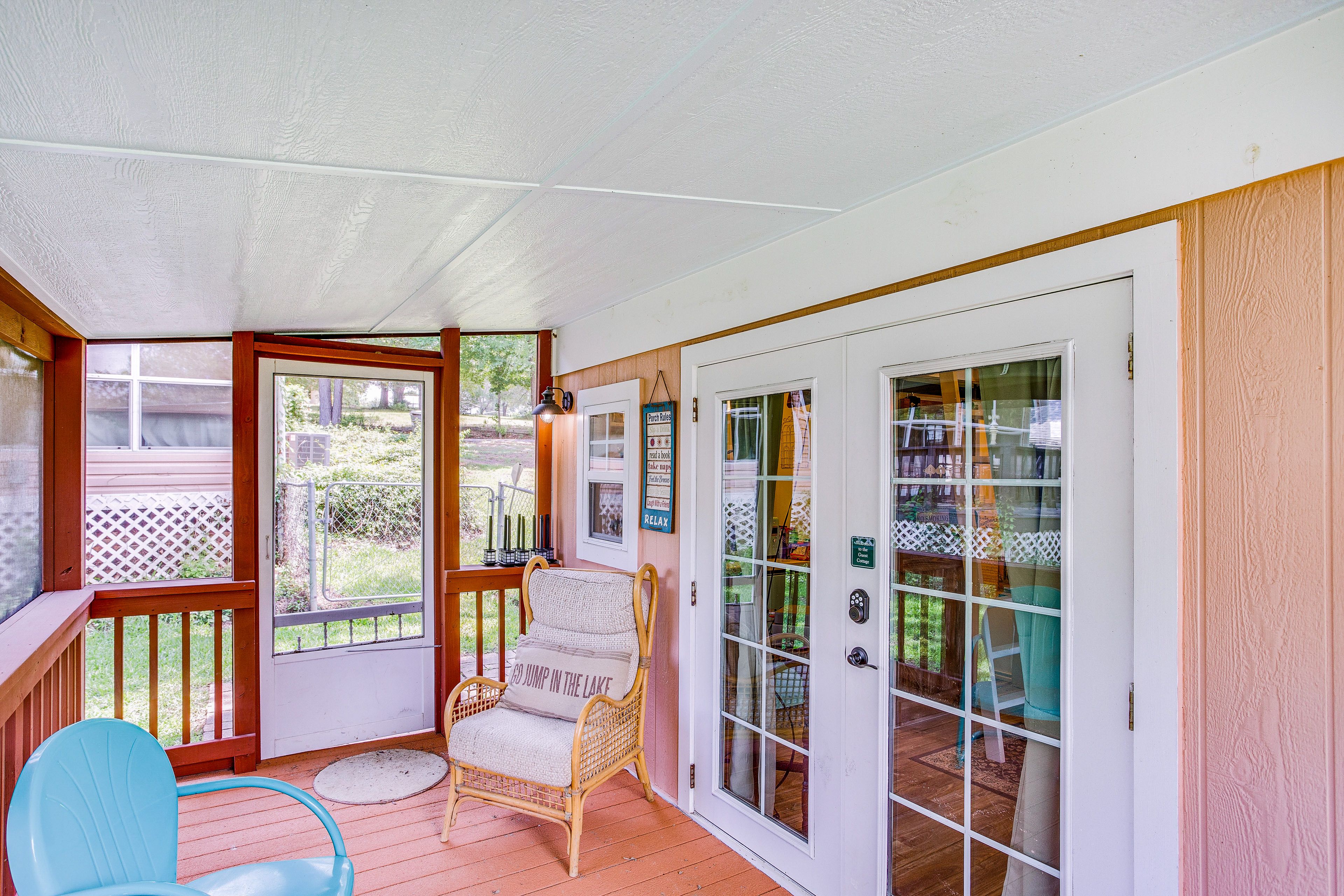 Porch | Guest Cottage Studio
