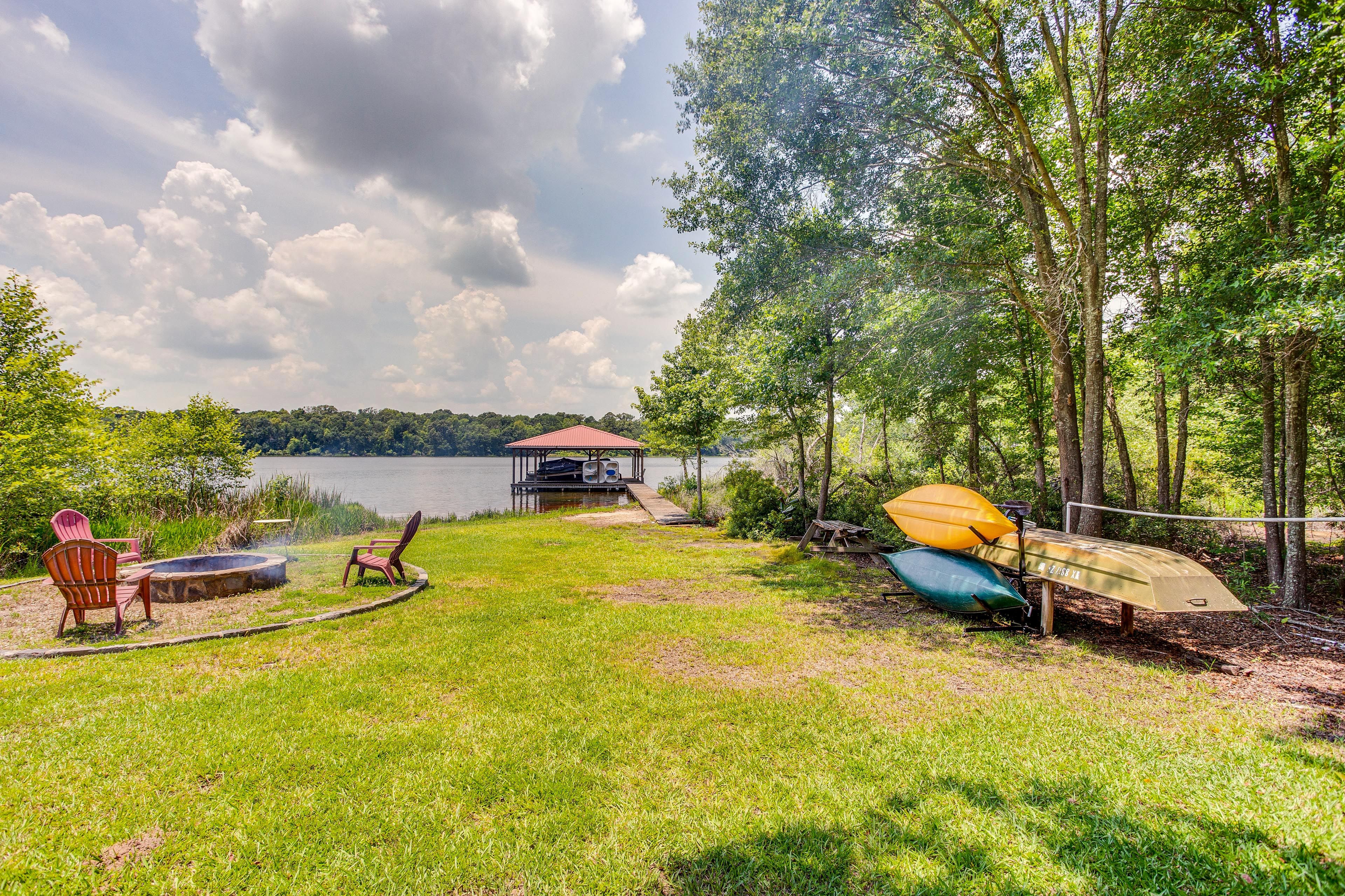 Private Yard | 2 Fire Pits | Lake Access | Boat Dock